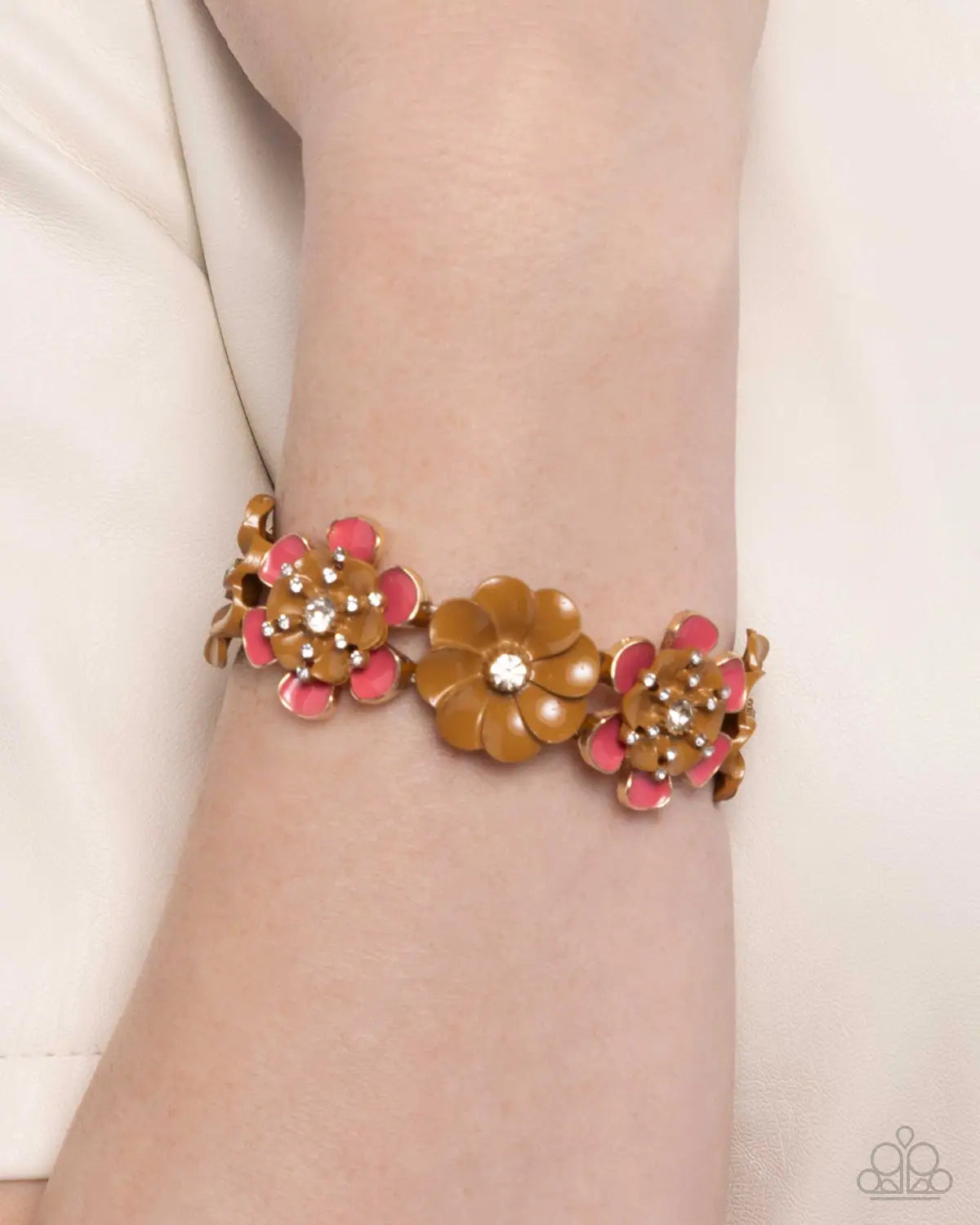 Complete Look : Botanic Beginner & Exhilarating Elegance - Brown
