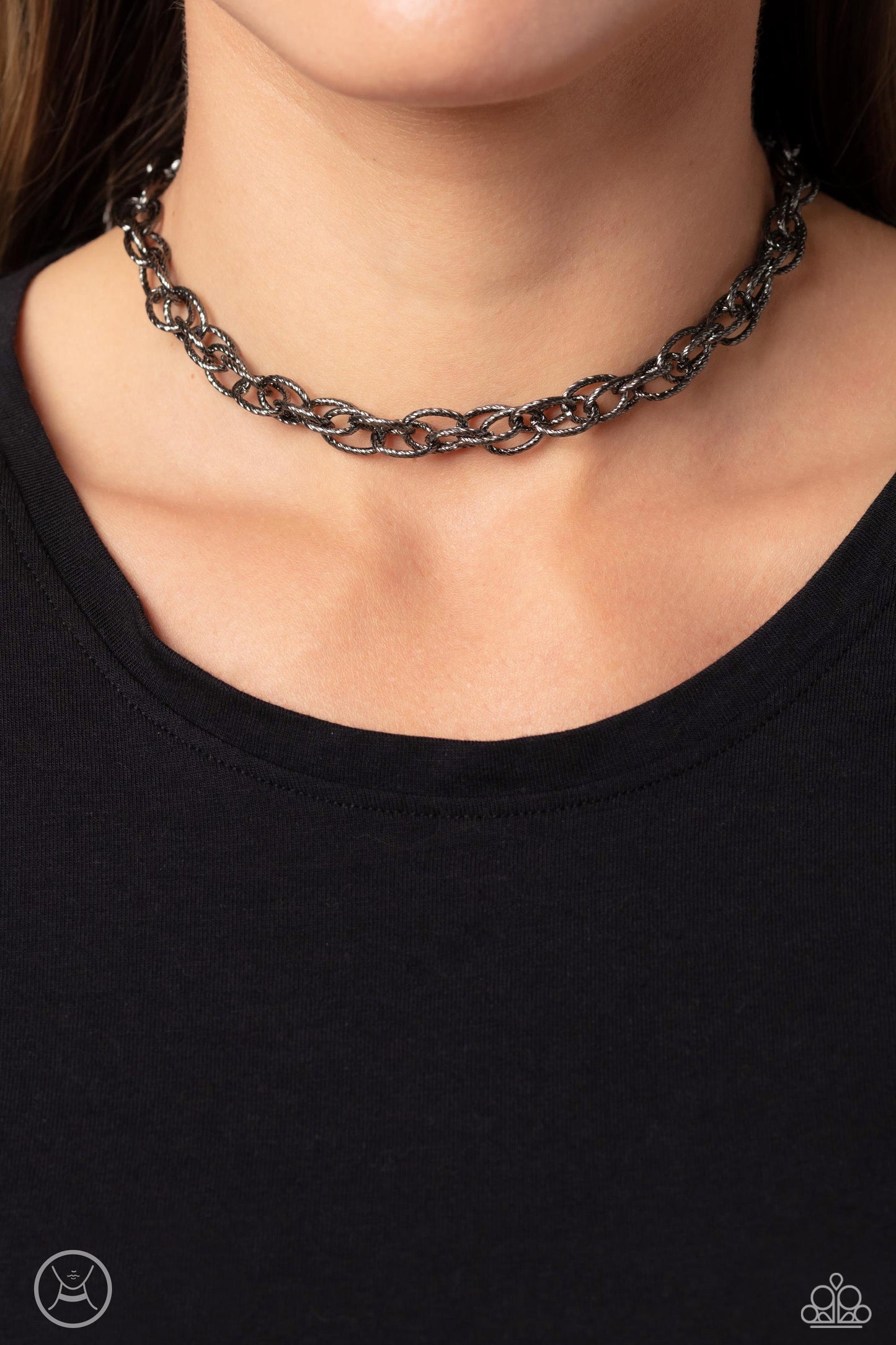 Paparazzi Accessories If I Only Had a CHAIN - Black A strand of textured double gunmetal links drapes down the neckline in a stunning industrial display. The textured links catch and reflect the light at every angle, adding breathtaking shimmer to the mon