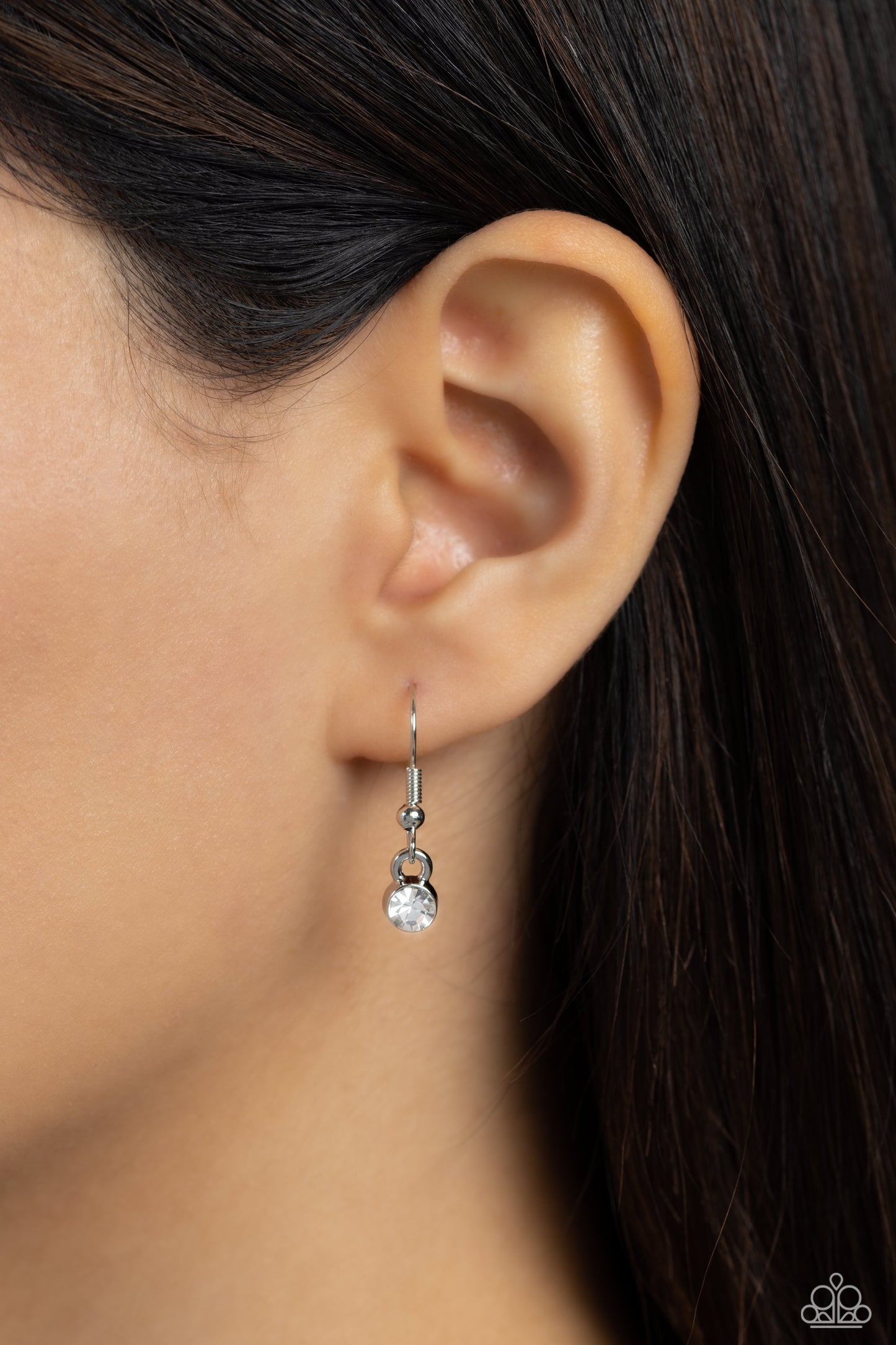 Paparazzi Accessories INITIALLY Yours - L - White Embossed with dainty white rhinestones, a silver letter "L" hovers below the collar from a dainty silver chain, for a sentimentally simple design. Features an adjustable clasp closure. Sold as one individu