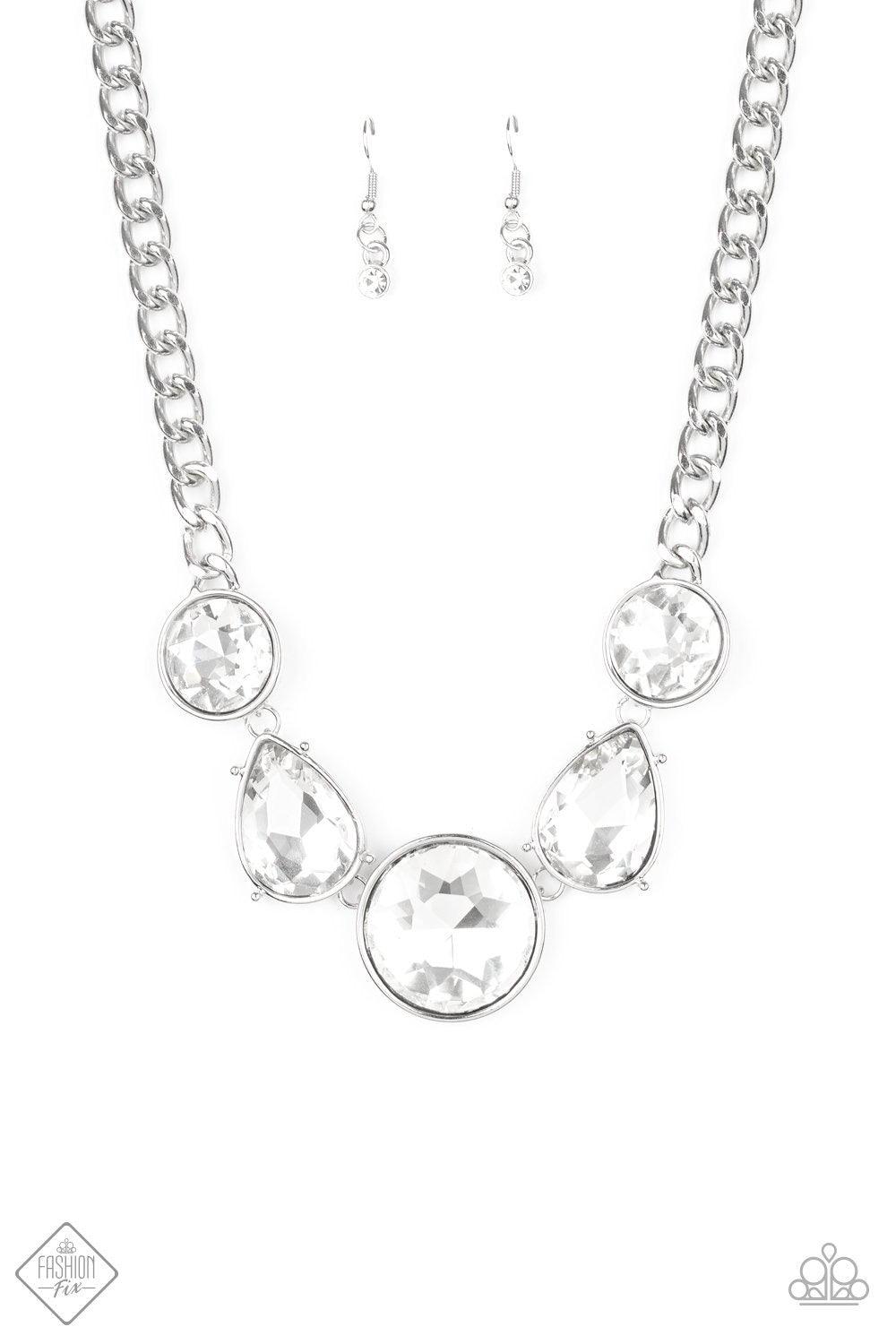 Paparazzi Accessories Fiercely 5th Avenue: FF March 2020 The styles featured in the Fiercely 5th Avenue collection are exactly what you would expect with a name like that: Sleek, classy, metallic designs that you’d find on the streets of New York. The acc