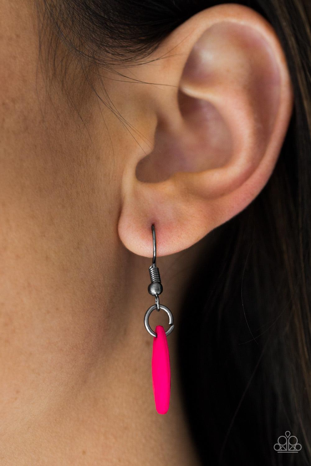 Paparazzi Accessories Jersey Shore - Pink Faceted pink teardrops and glistening gunmetal beads swing from the bottom of interlocking gunmetal chains, creating a spunky fringe below the collar. Features an adjustable clasp closure. Sold as one individual n