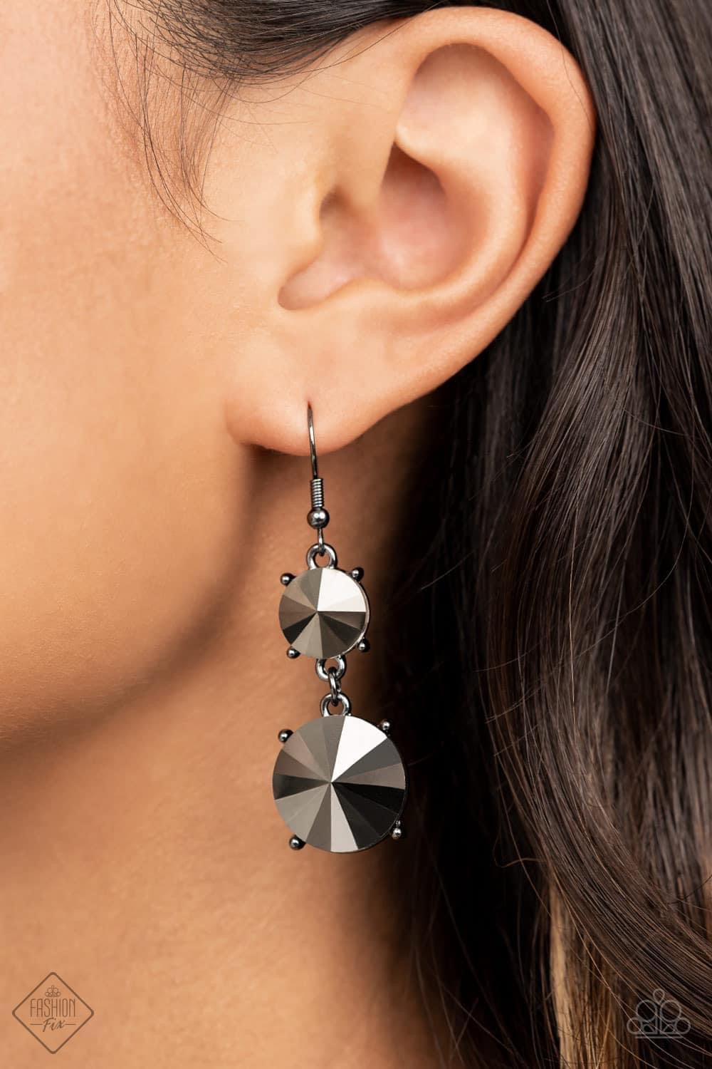 Paparazzi Accessories Magnificent Musings: FF September 2021 The Magnificent Mile in Chicago is where we pulled our inspiration for the Magnificent Musings collection. With a range of shopping venues, the Magnificent Mile is a hub for classic trends with