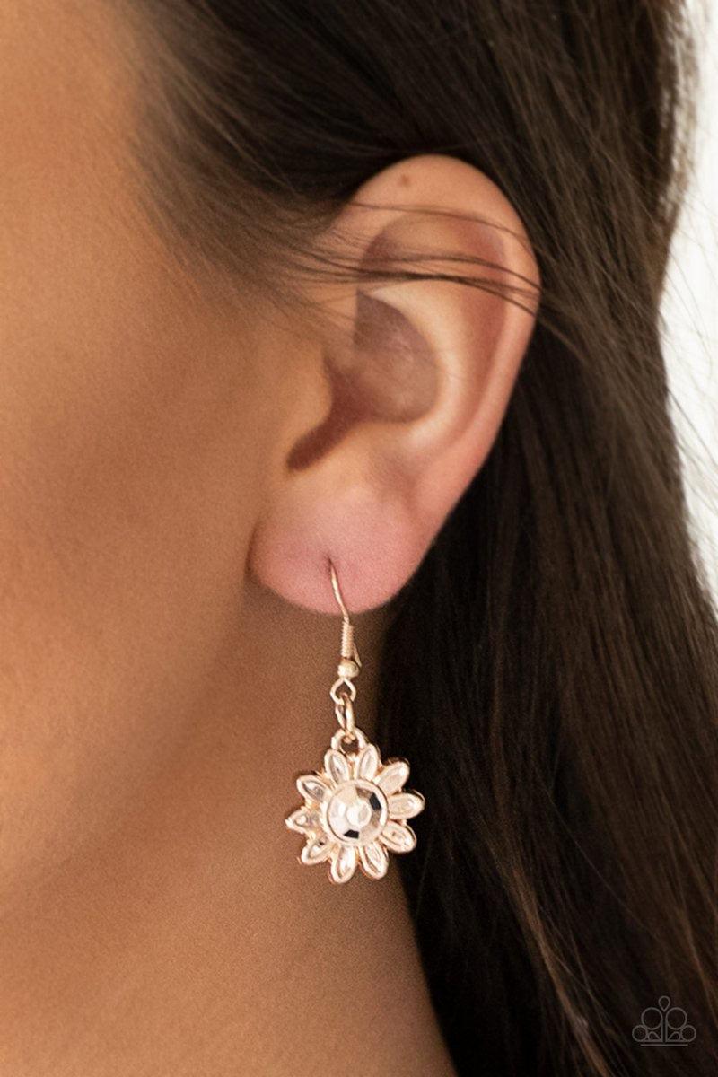 Paparazzi Accessories Mess With The Bull - Gold Embossed in whimsical floral detail, shimmery gold plates connect below the collar for a statement making look. Features an adjustable clasp closure. Sold as one individual necklace. Includes one pair of mat