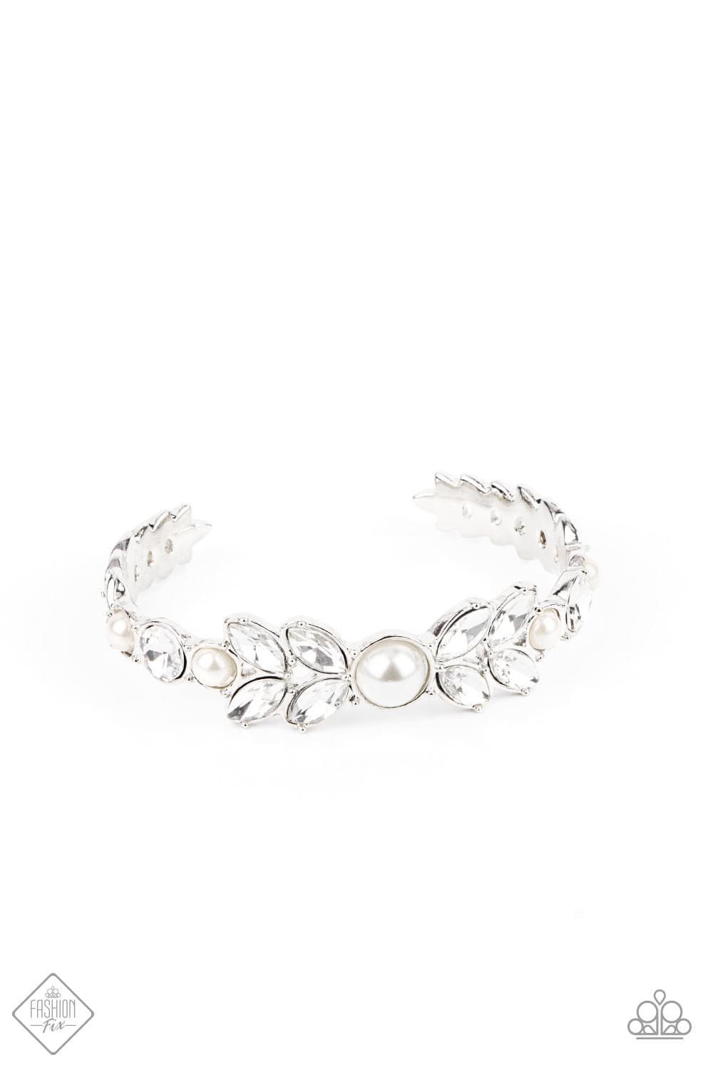 Paparazzi Accessories Fiercely 5th Avenue: FF July 2021 The styles featured in the Fiercely 5th Avenue collection are exactly what you would expect with a name like that: Sleek, classy, metallic designs that you’d find on the streets of New York. The acce