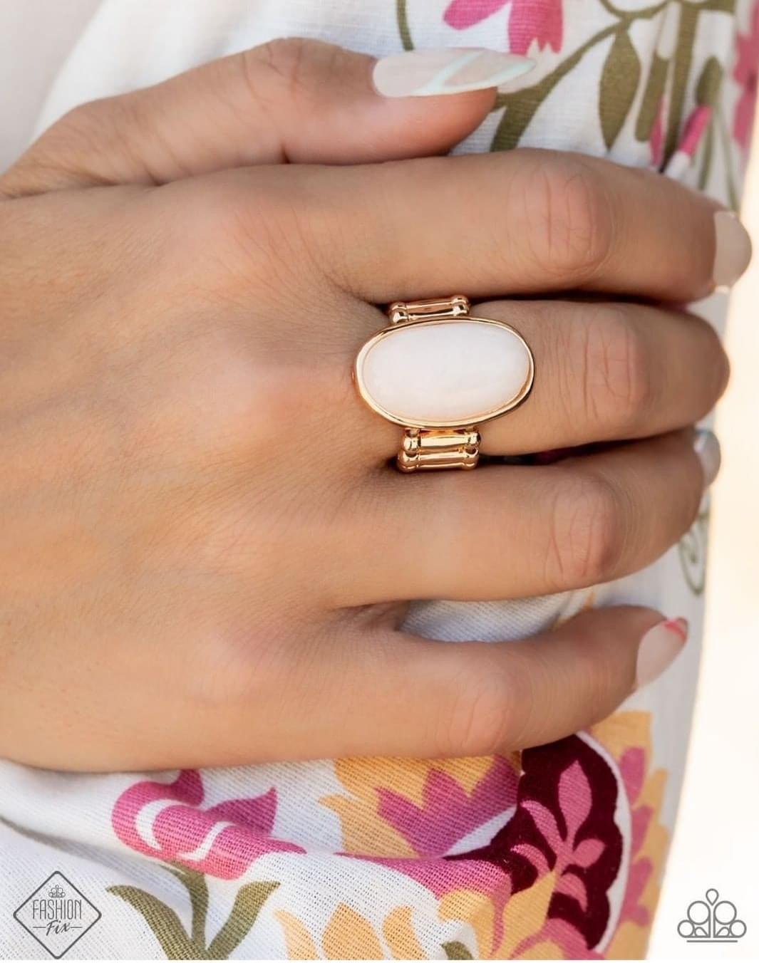 Paparazzi Accessories Sunset Sitings: FF September 2021 Trendsetters are sure to gravitate towards the accessories found in the Sunset Sightings collection. Featuring more drastic designs, bold colors, and funky combinations found outside the box, the pie