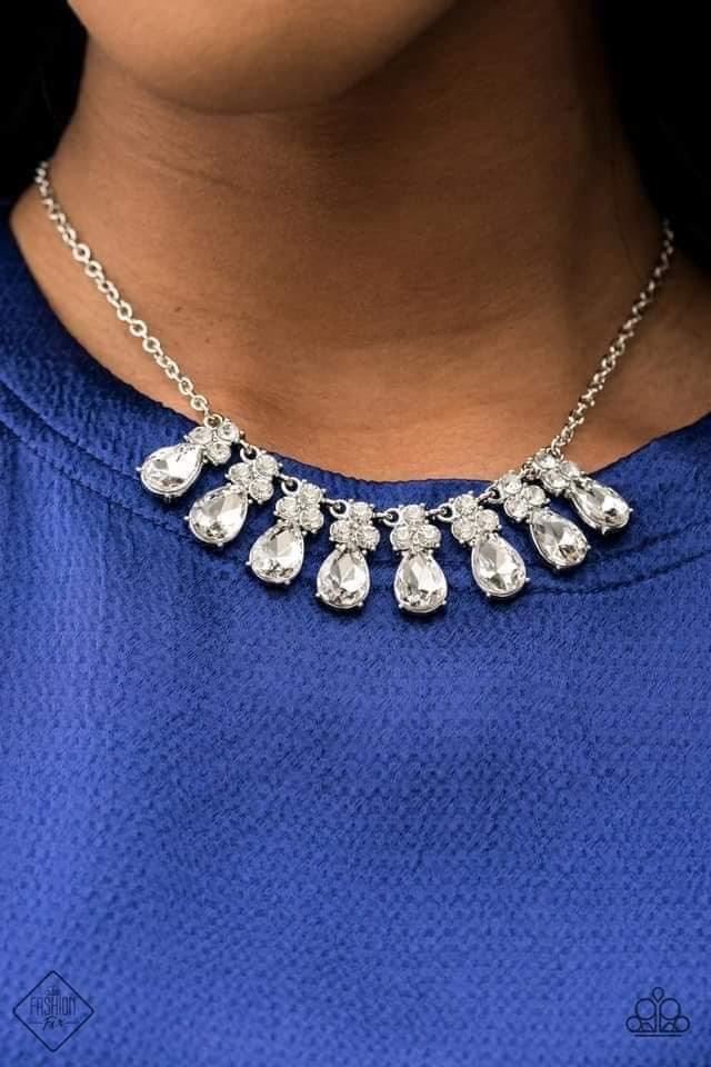 Paparazzi Accessories Fiercely 5th Avenue: May FF 2021 The styles featured in the Fiercely 5th Avenue collection are exactly what you would expect with a name like that: Sleek, classy, metallic designs that you’d find on the streets of New York. The acces