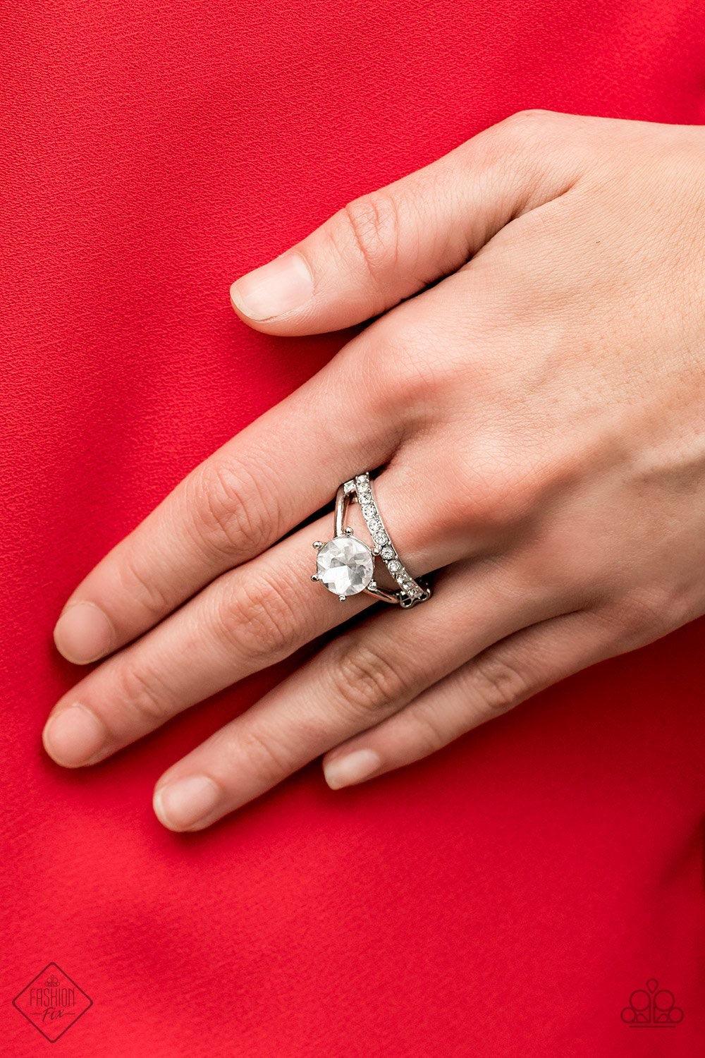 Paparazzi Accessories Fiercely 5th Avenue: FF March 2020 The styles featured in the Fiercely 5th Avenue collection are exactly what you would expect with a name like that: Sleek, classy, metallic designs that you’d find on the streets of New York. The acc