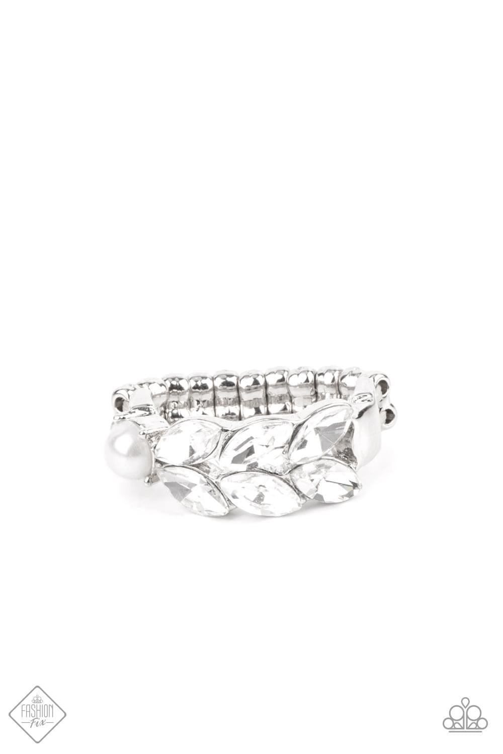 Paparazzi Accessories Fiercely 5th Avenue: FF July 2021 The styles featured in the Fiercely 5th Avenue collection are exactly what you would expect with a name like that: Sleek, classy, metallic designs that you’d find on the streets of New York. The acce