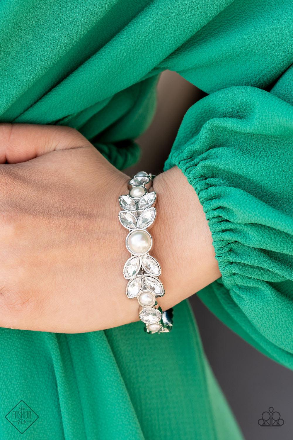 Paparazzi Accessories Fiercely 5th Avenue: FF July 2021 The styles featured in the Fiercely 5th Avenue collection are exactly what you would expect with a name like that: Sleek, classy, metallic designs that you’d find on the streets of New York. The acce