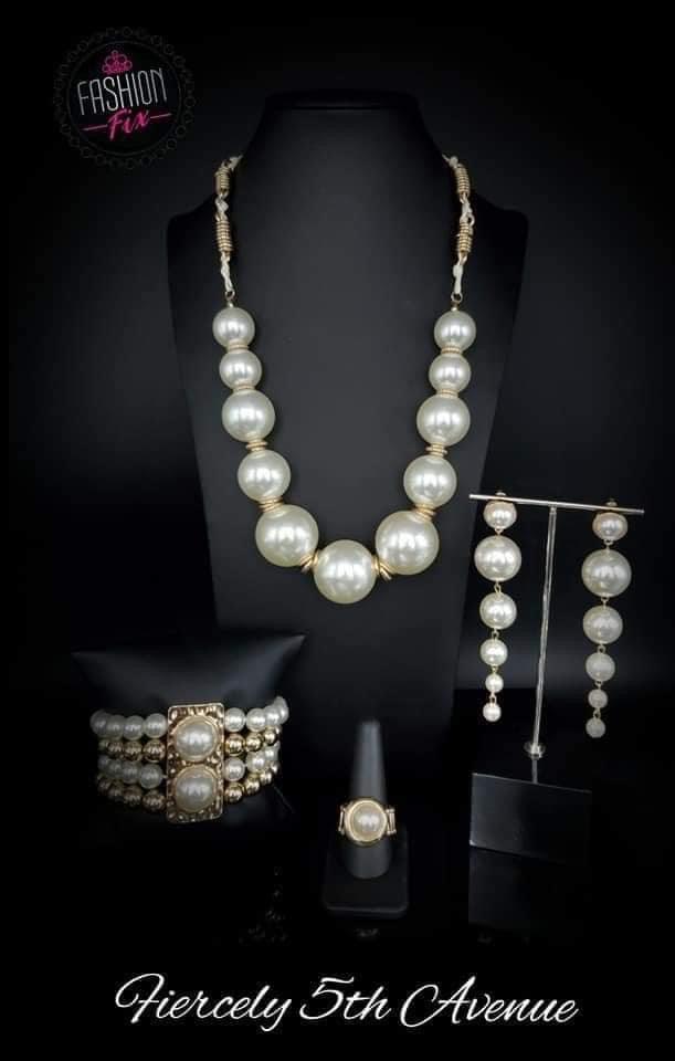 Paparazzi Accessories Fiercely 5th Avenue: FF October 2020 The styles featured in the Fiercely 5th Avenue collection are exactly what you would expect with a name like that: Sleek, classy, metallic designs that you’d find on the streets of New York. The a