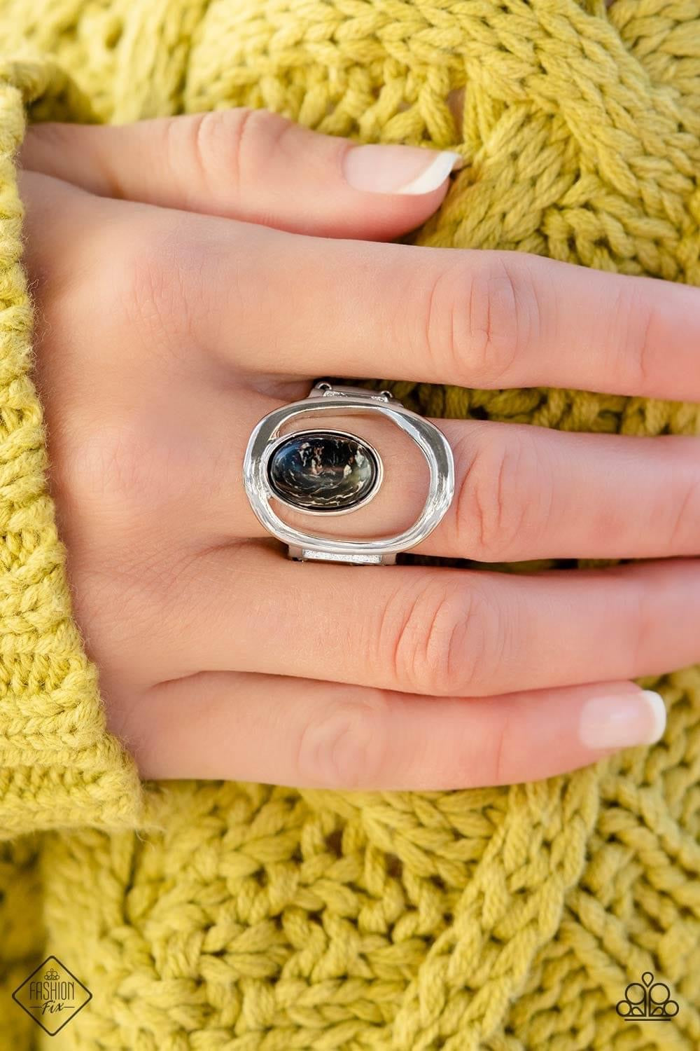 Paparazzi Accessories Simple SantaFe: FF December 2022 Authentic designs and handcrafted pieces are staples of the Simply Santa Fe Collection. Featuring patterns and elements inspired by nature, these earthy designs tend to have a little more detail. Thos