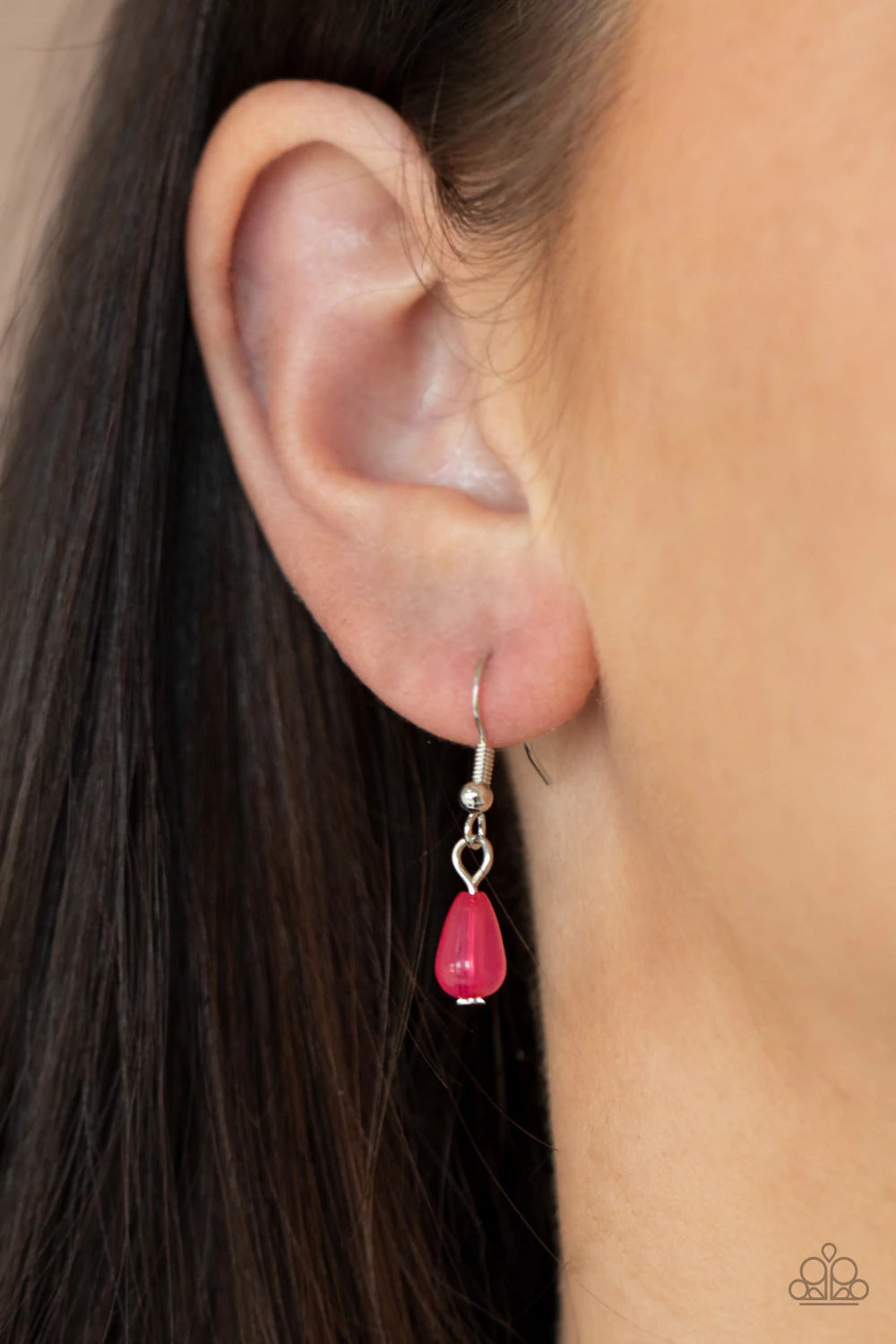 Paparazzi Accessories Pampered Poolside - Pink Featuring silver pronged fittings, large and medium glassy pink teardrops fan out below the collar, creating a vibrant fringe. Features an adjustable clasp closure. Sold as one individual necklace. Includes o