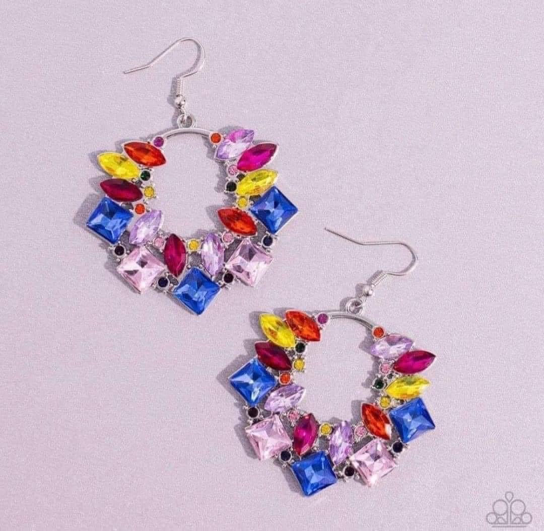 Paparazzi Accessories September 2023 Life of The Party September 2023 LOP Preview Pack of All 5 Exclusive Pieces Includes one of each Life of the Party exclusive accessory for September 2023. Jewelry