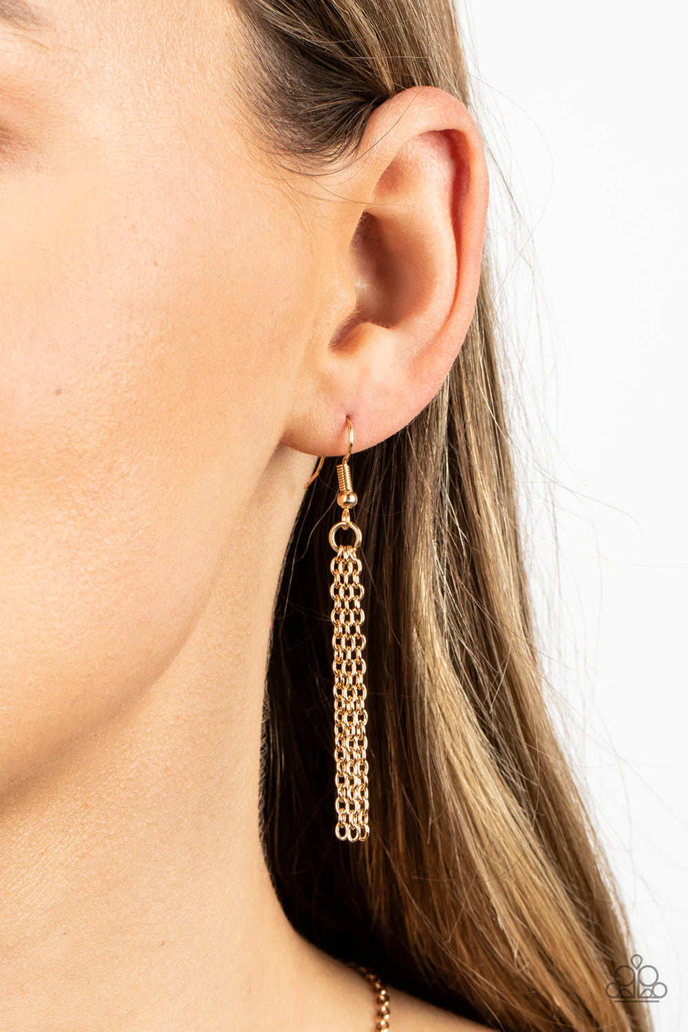 Paparazzi Accessories After the ARTIFACT - Gold A hammered gold oval frame is flanked between two asymmetrical gold frames at the bottom of a lengthened gold chain. Hammered gold pendulums swing from the bottom of the stacked pendant, adding playful movem