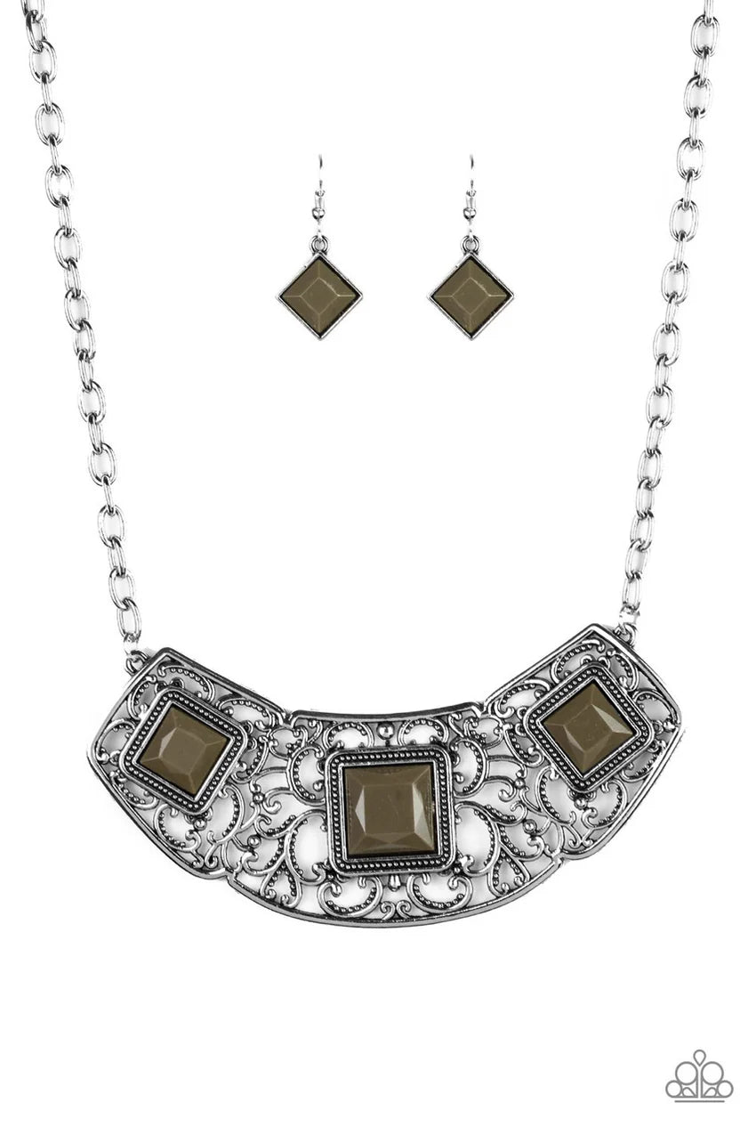 Feeling Inde-PENDANT - Green