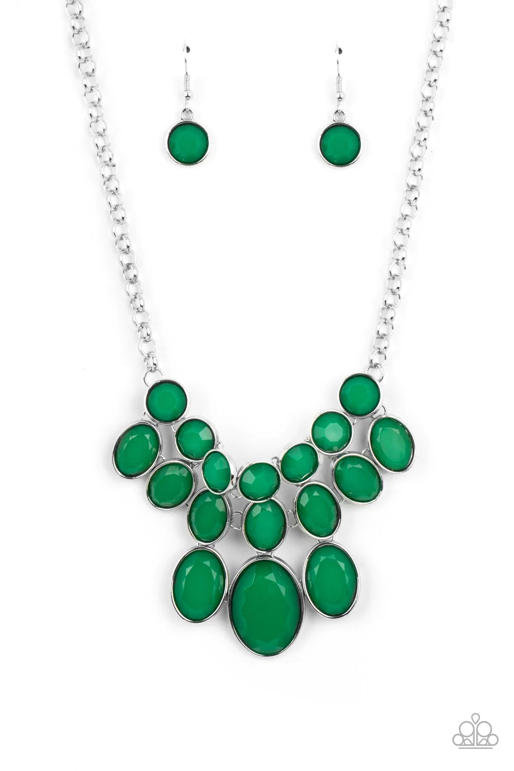 Paparazzi Accessories Delectable Daydream - Green A decadent collection of faceted leprechaun beads gradually increase in size as they fall into a tapered display. The smallest round beads anchor the design, with the rows underneath them slowly elongating