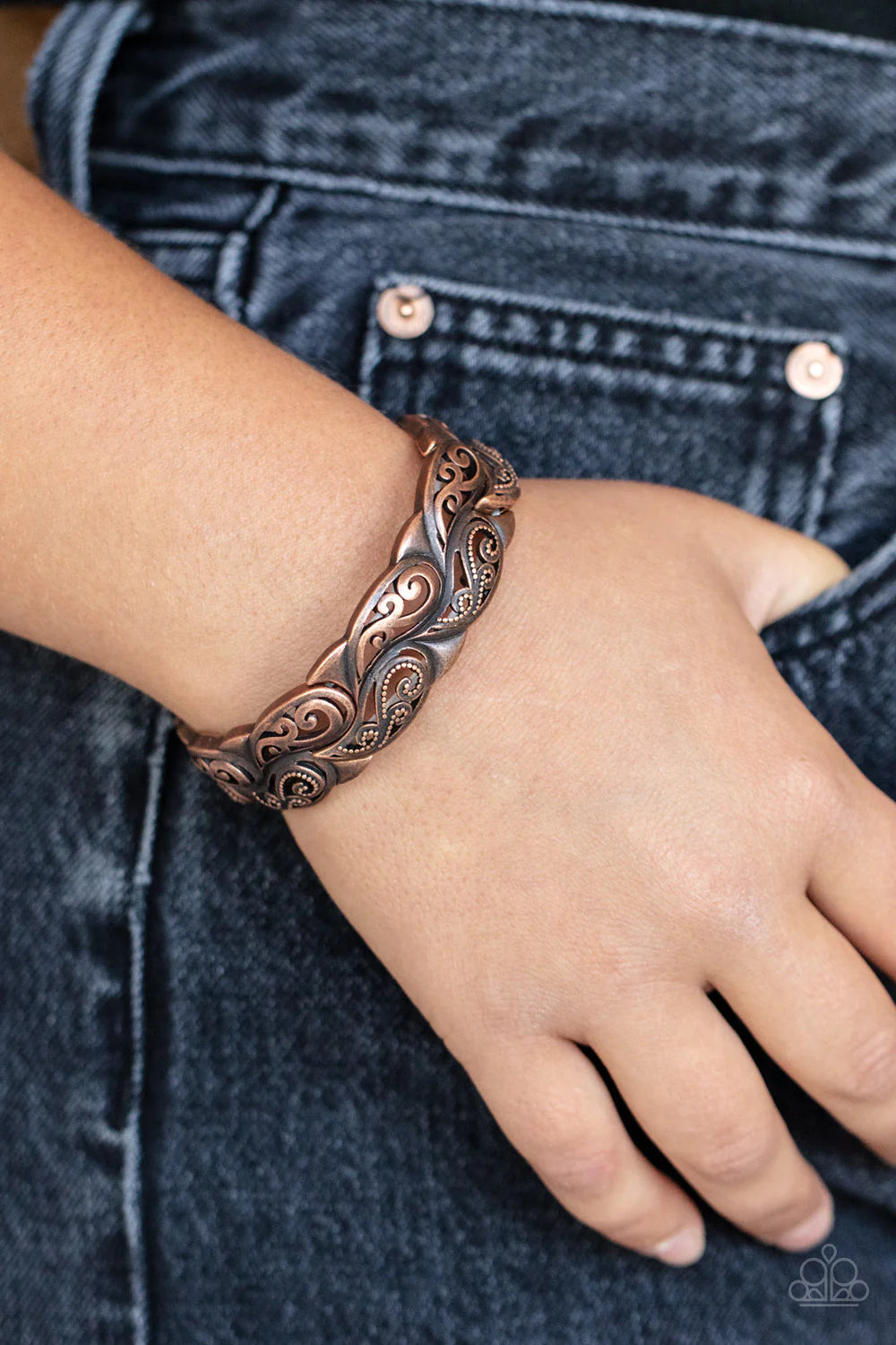 Paparazzi Accessories Paisley Portico - Copper Antiqued copper paisley patterned frames are threaded along stretchy bands around the wrist, creating a rustic centerpiece. Sold as one individual bracelet. Jewelry