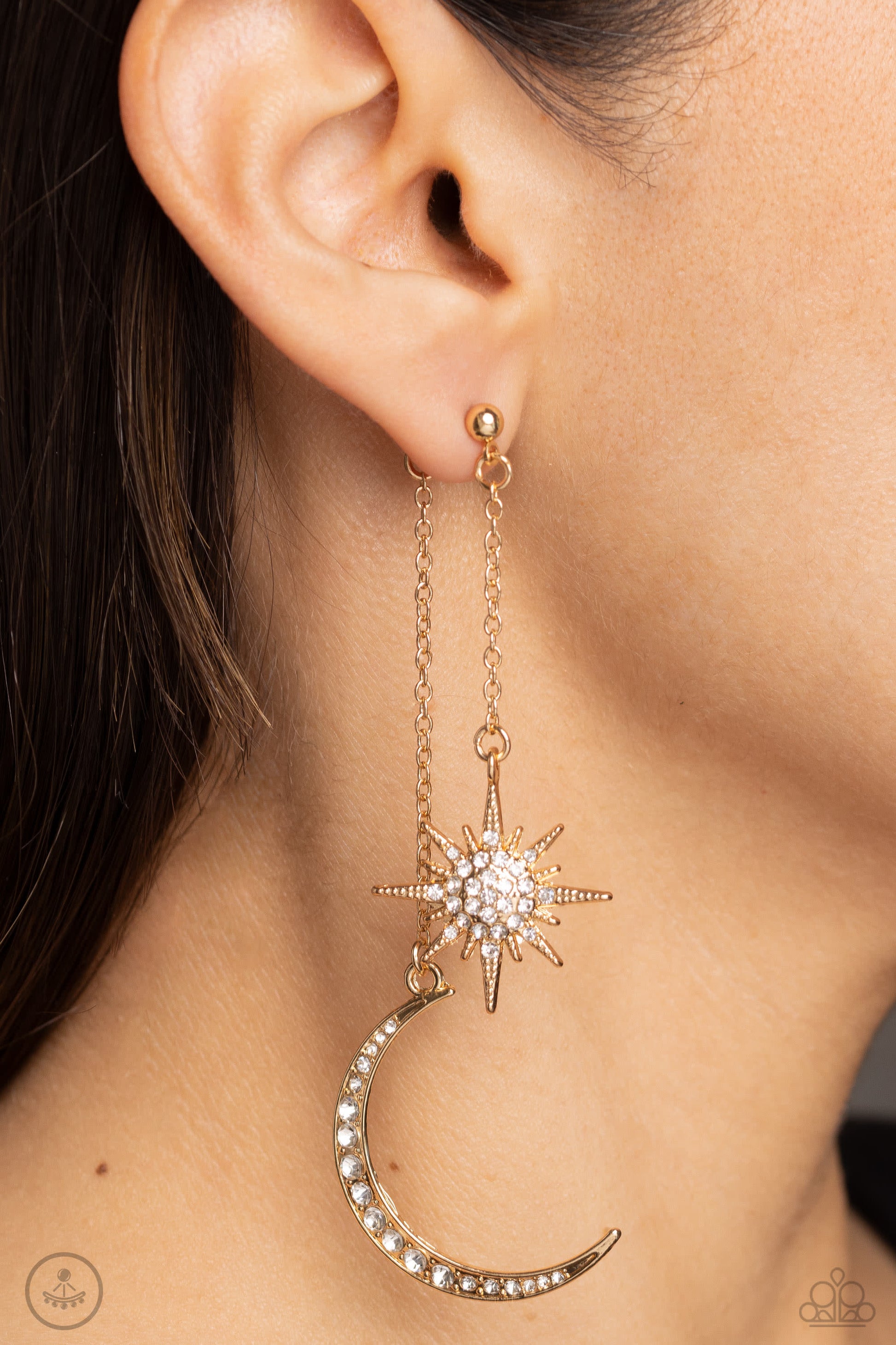 Paparazzi Accessories Stellar Showstopper - Gold Paparazzi Accessories: Summer 2023 Summer Party Pack Exclusive Jewelry