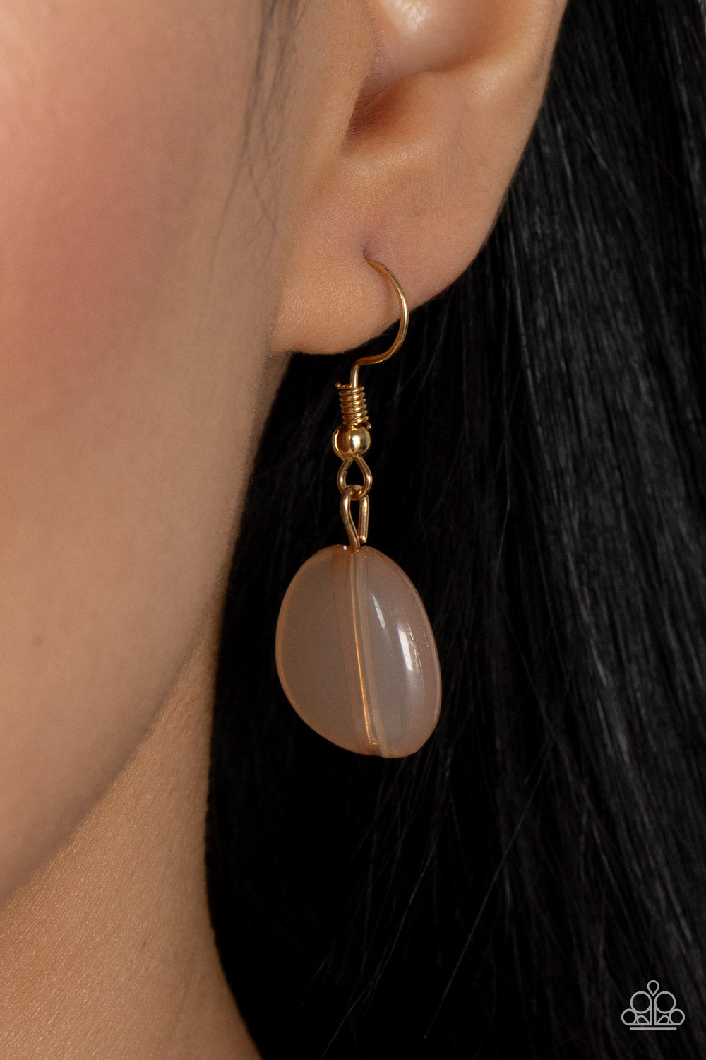 Paparazzi Accessories Pumped Up Posh - Gold Layers of dainty and classic gold chain mingle with a row of flattened asymmetrical champagne-colored beads for a polished and posh layered look below the collar. Features an adjustable clasp closure. Sold as on