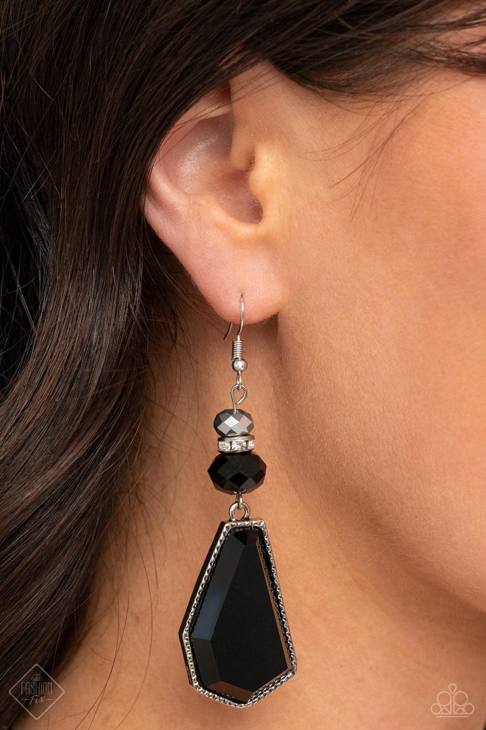 Paparazzi Accessories Magnificent Musings - January 2022 FF The Magnificent Musings Collection features bold statement pieces and edgy designs. Reveling in sassy, unapologetic fashion, Magnificent Musings mavens confidently express themselves through glam