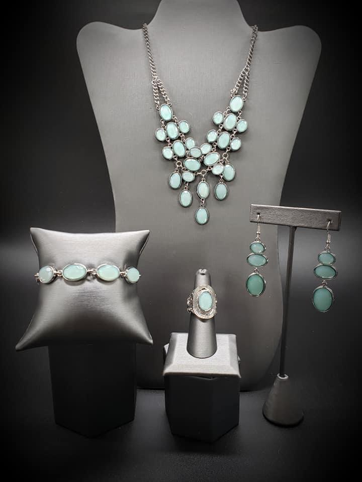 Paparazzi Accessories Glimpses of Malibu: FF May 2021 The Glimpses of Malibu collection was created with inspiration from the styles of Malibu, CA. Styles in this Trend Blend will feature fun, livable fashion with an upscale flavor. The colors are usually