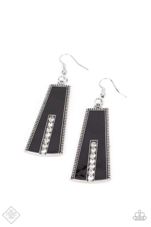 Paparazzi Accessories Fiercely 5th Avenue: FF September 2021 The styles featured in the Fiercely 5th Avenue collection are exactly what you would expect with a name like that: Sleek, classy, metallic designs that you’d find on the streets of New York. The