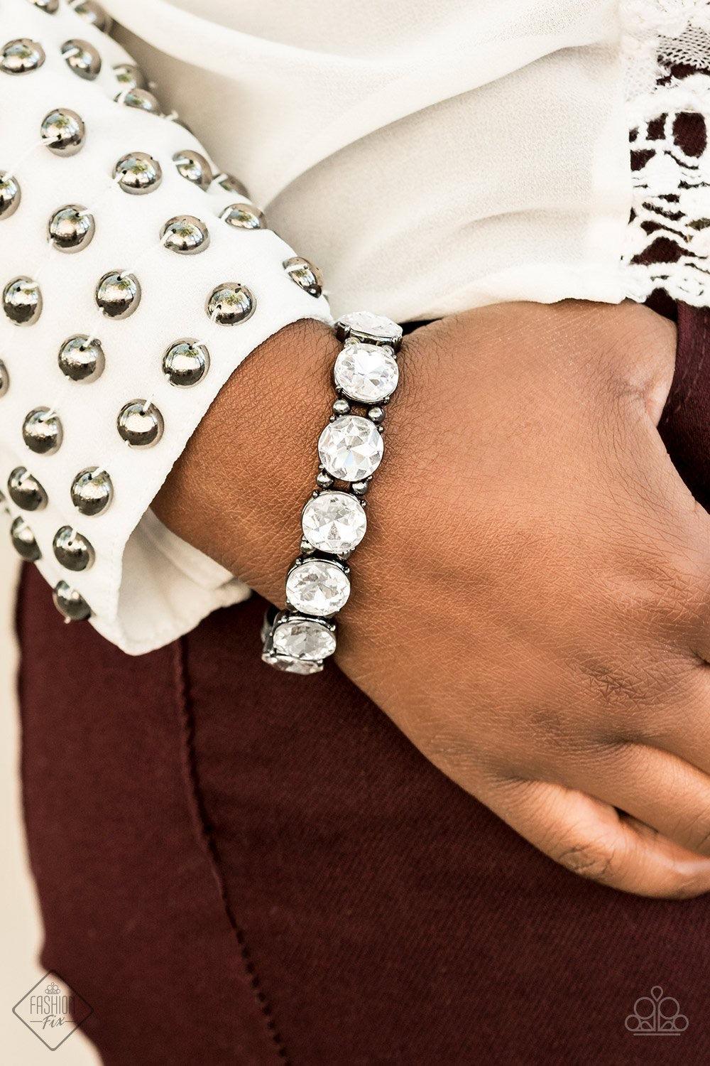 Paparazzi Accessories Magnificent Musings: FF November 2019 The Magnificent Mile in Chicago is where we pulled our inspiration for the Magnificent Musings collection. With a range of shopping venues, the Magnificent Mile is a hub for classic trends with u