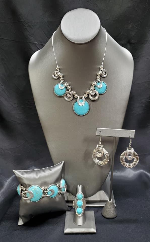 Paparazzi Accessories Simply Santa Fe: FF February 2020 Simply Santa Fe: Earthy, desert-inspired designs are what the Simply Santa Fe collection is all about. Natural stones, indigenous patterns, and vibrant colors of the Southwest are sprinkled throughou