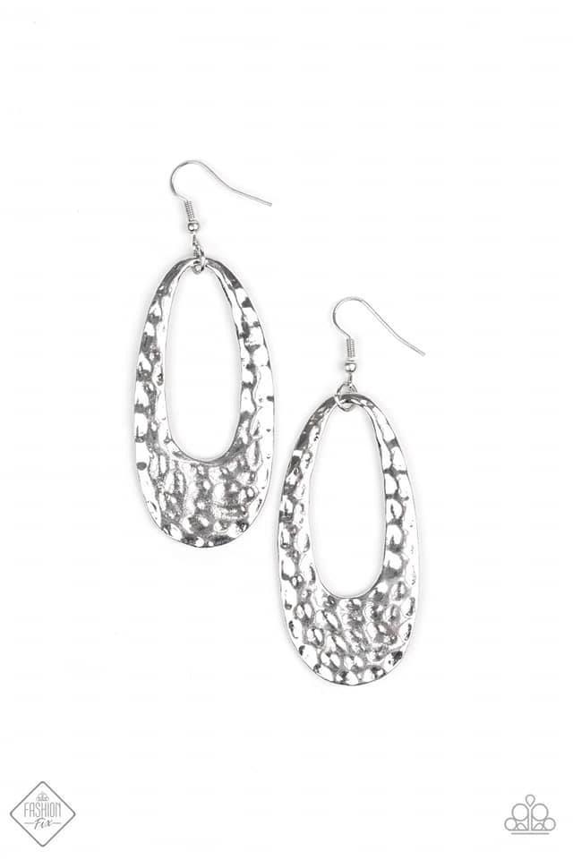 Paparazzi Accessories Simply Santa Fe : FF September 2019 Earthy, desert-inspired designs are what the Simply Santa Fe collection is all about. Natural stones, indigenous patterns, and vibrant colors of the Southwest are sprinkled throughout this trendy c