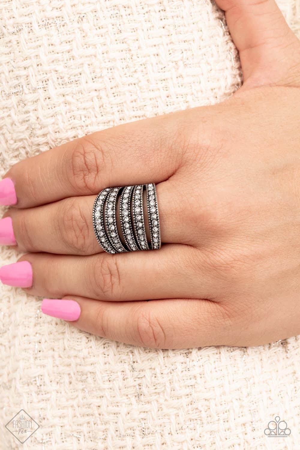 Paparazzi Accessories Fiercely 5th Avenue: FF September 2021 The styles featured in the Fiercely 5th Avenue collection are exactly what you would expect with a name like that: Sleek, classy, metallic designs that you’d find on the streets of New York. The