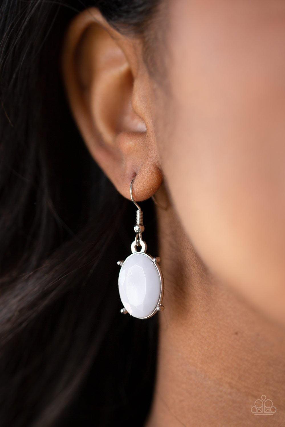 Paparazzi Accessories Goddess Glow - Silver A collision of round, oval, and teardrop gray beaded frames delicately connect below the collar for a glamorous look. Features an adjustable clasp closure. Jewelry