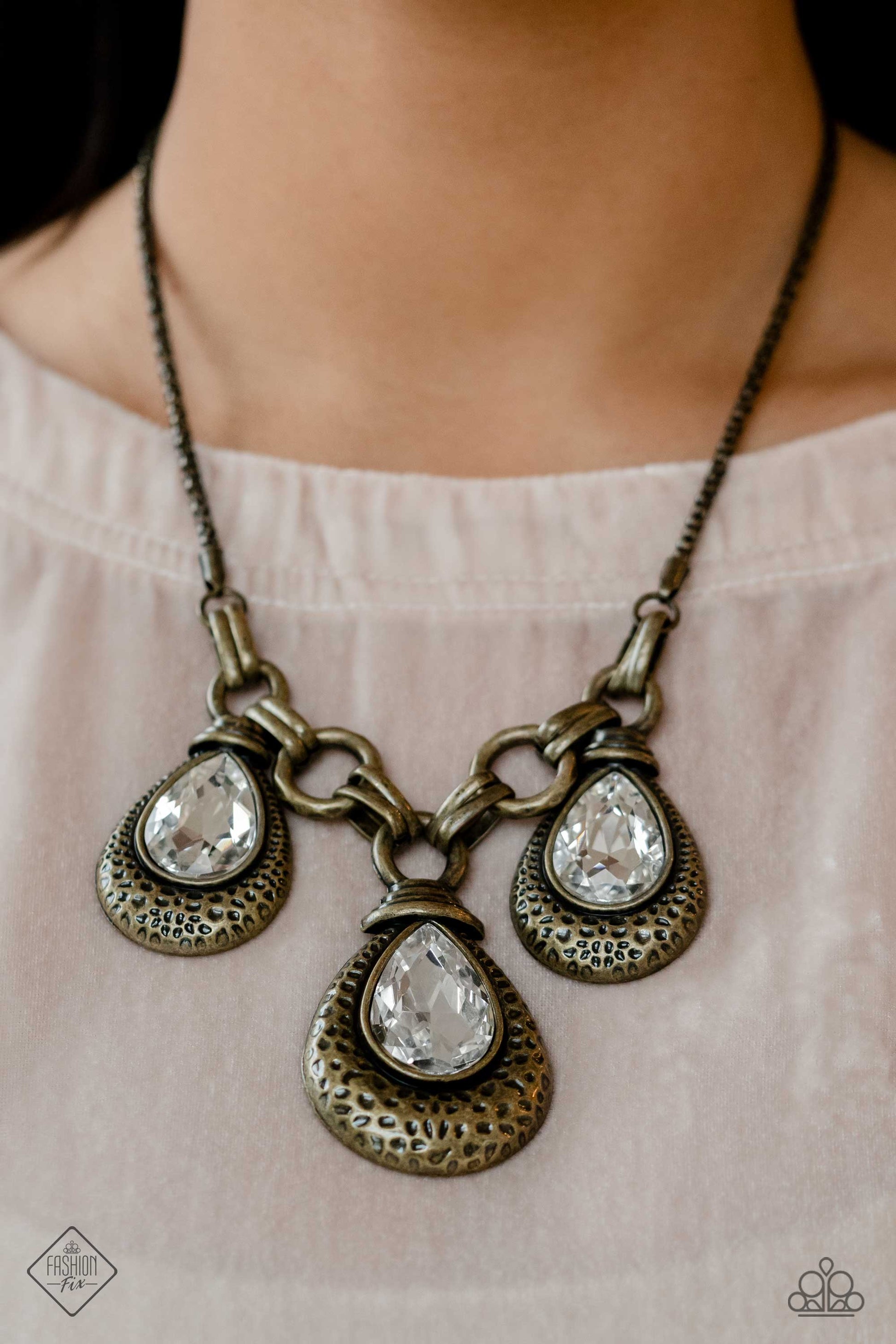 Paparazzi Accessories Magnificent Musings: FF January 2023 The Magnificent Musings Collection features bold statement pieces and edgy designs. Reveling in sassy, unapologetic fashion, Magnificent Musings mavens confidently express themselves through glamo