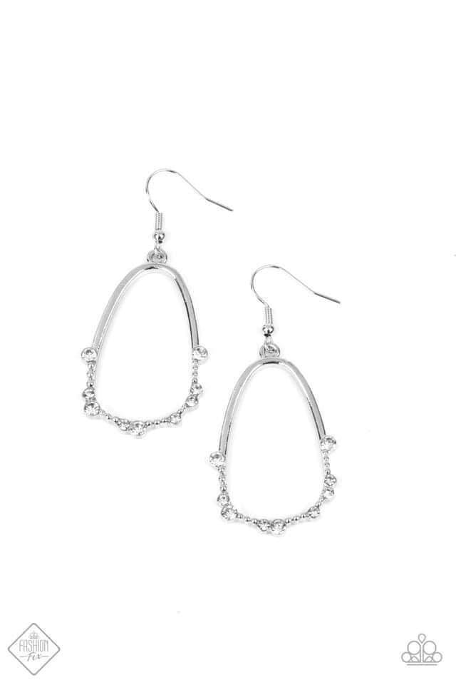 Paparazzi Accessories Glimpse of Malibu: FF March 2021 The Glimpses of Malibu Collection was created with inspiration from the styles of Malibu, CA. Styles in this Trend Blend will feature fun, livable fashion with an upscale flavor. The colors are usuall