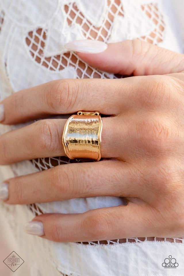 Paparazzi Accessories Glimpses of Malibu: FF December 2022 Featuring playful styles accented with fun pops of color, the Glimpses of Malibu Collection is an endearing assortment of cheerful and whimsical laid-back fashion. From the bubbly outgoing sociali