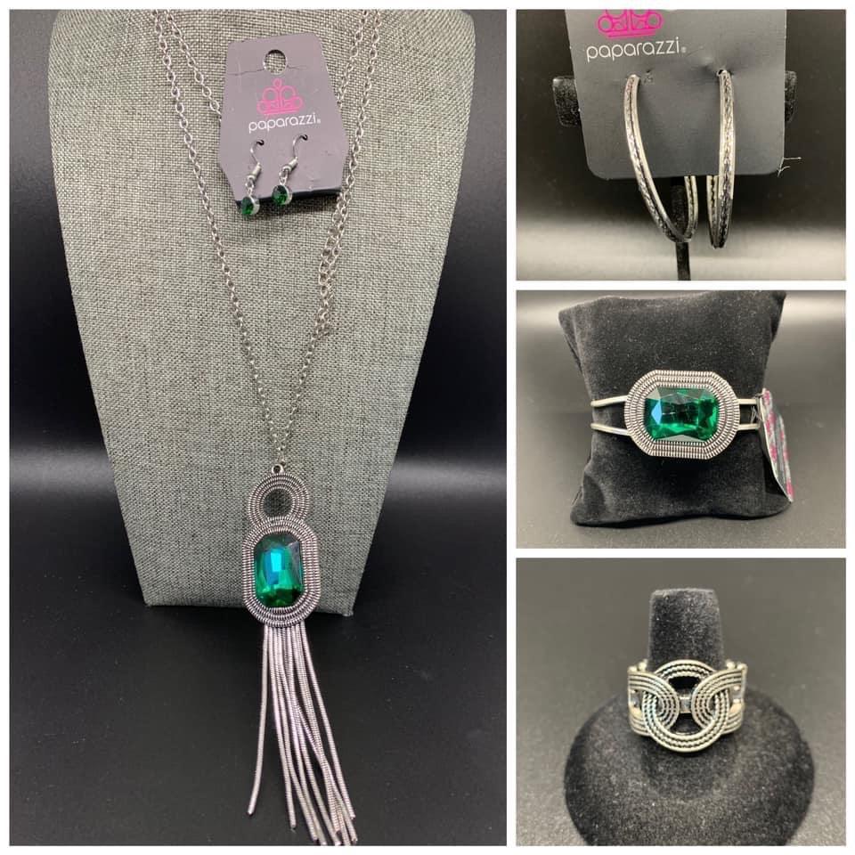 Paparazzi Accessories Magnificent Musings: FF December 2019 The Magnificent Mile in Chicago is where we pulled our inspiration for the Magnificent Musings collection. With a range of shopping venues, the Magnificent Mile is a hub for classic trends with u