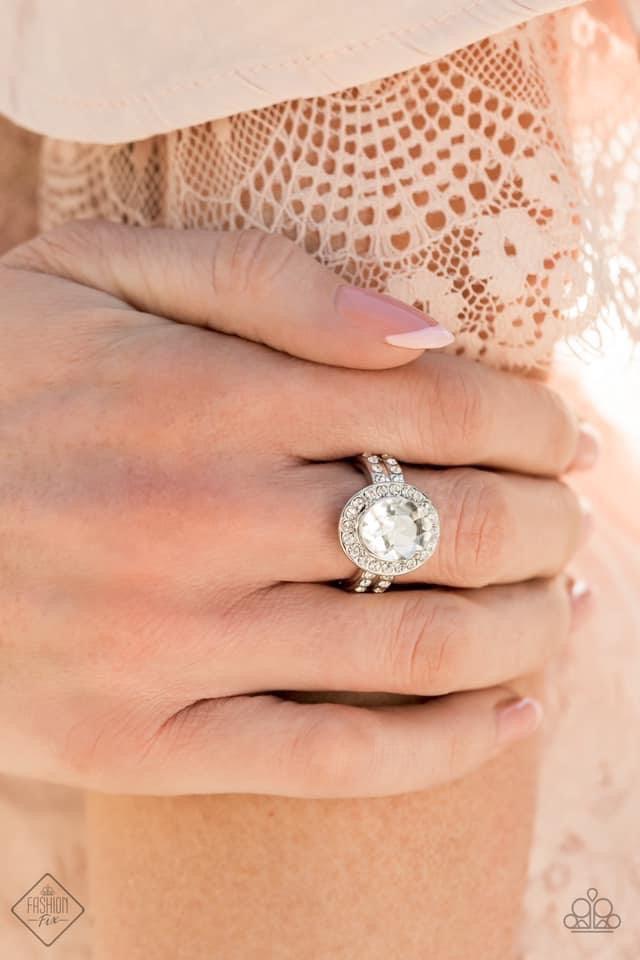 Paparazzi Accessories Fiercely 5th Avenue: January 2021 FF The styles featured in the Fiercely 5th Avenue collection are exactly what you would expect with a name like that: Sleek, classy, metallic designs that you’d find on the streets of New York. The a