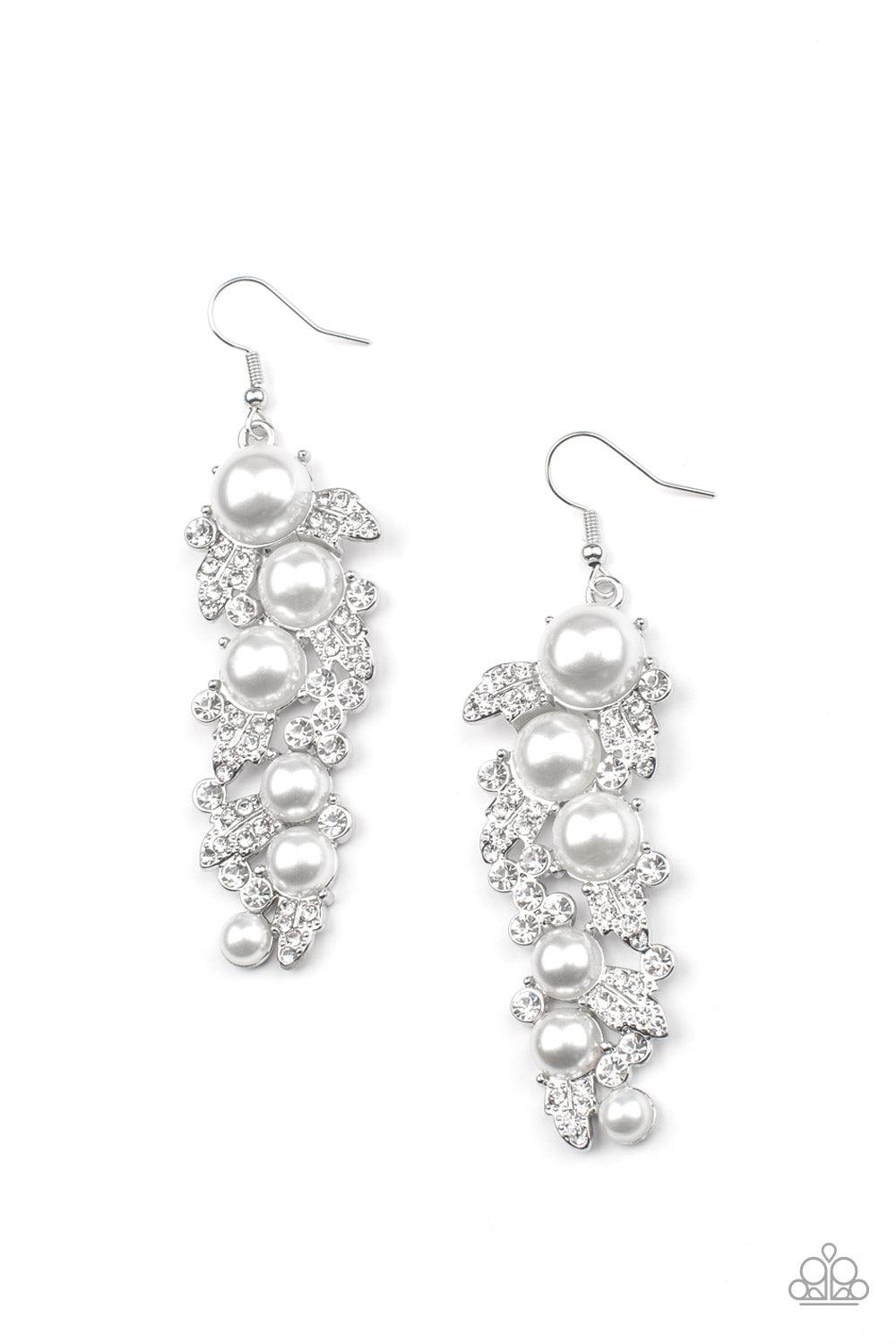 Paparazzi Accessories Life of The Party: July 2022 Earrings: The Party Has Arrived Earrings: Ultra UniversalNecklace: Warp speed Bracelet: Premium Perennial Ring: Starry Serenity Jewelry Sets