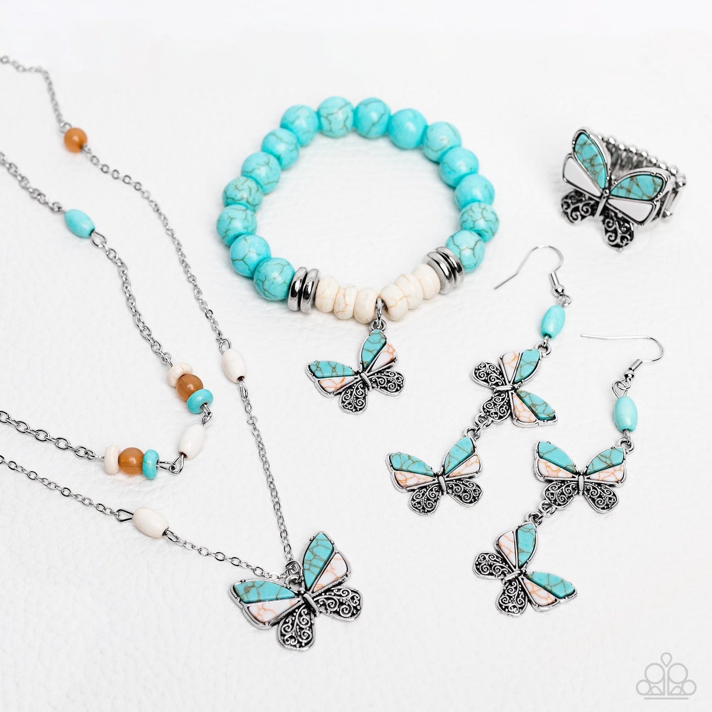 Paparazzi Accessories Simply Santa Fe: FF January 2023 Authentic designs and handcrafted pieces are staples of the Simply Santa Fe Collection. Featuring patterns and elements inspired by nature, these earthy designs tend to have a little more detail. Thos