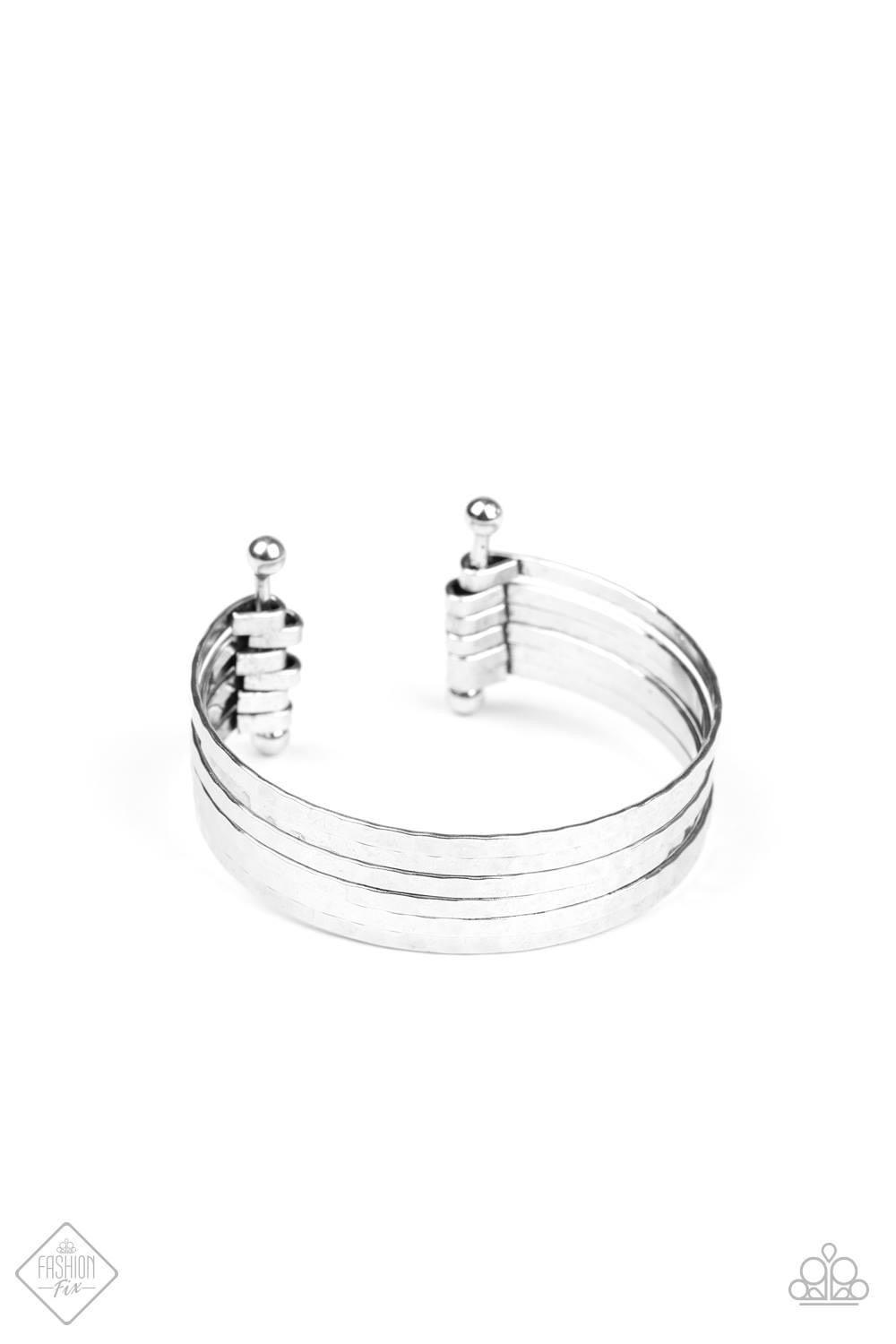 Paparazzi Accessories Sunset Sitings: FF August 2020 Trendsetters are sure to gravitate towards the accessories found in the Sunset Sightings collection. Featuring more drastic designs, bold colors, and funky combinations found outside the box, the pieces