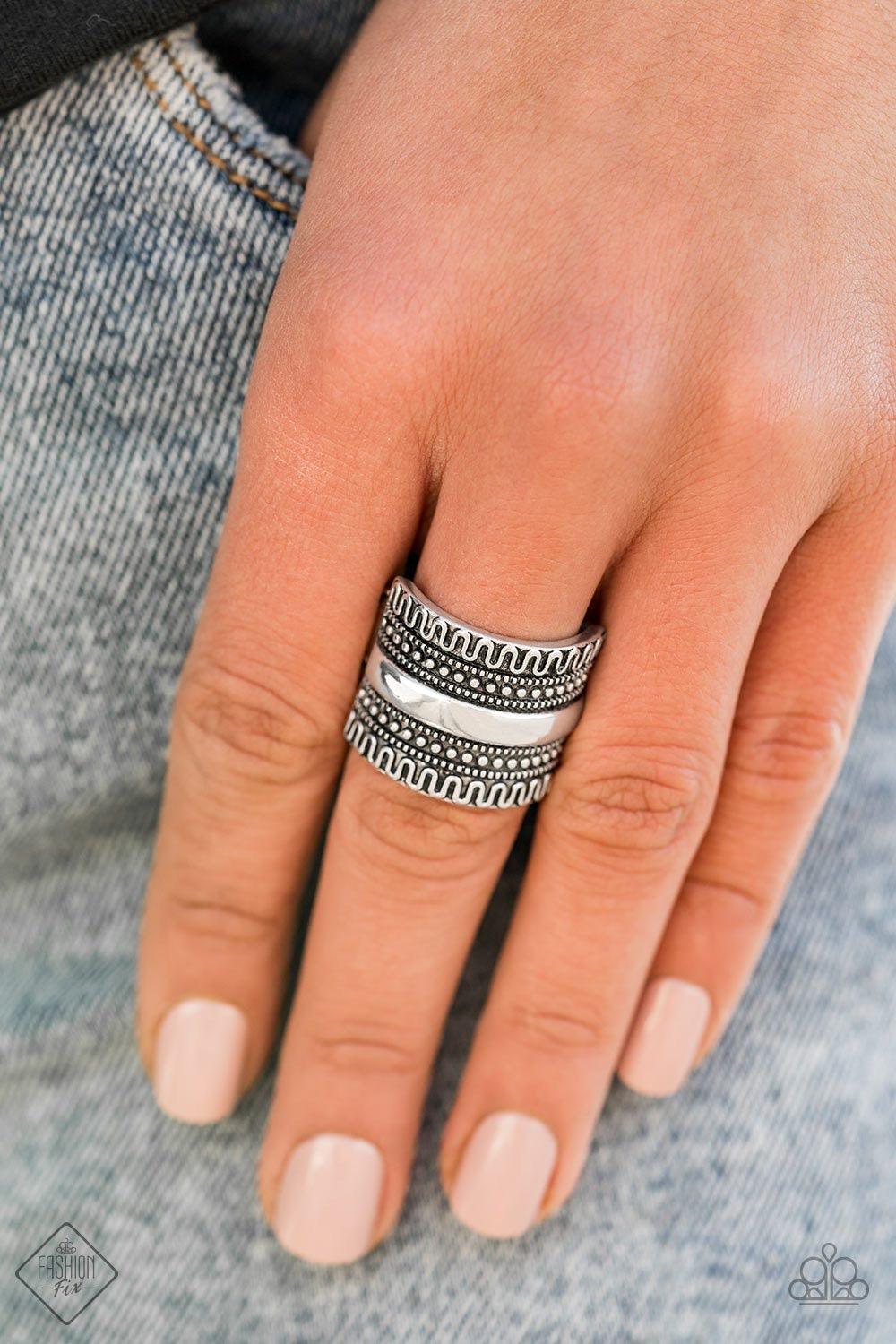 Paparazzi Accessories Simply Santa Fe: FF December 2019 Earthy, desert-inspired designs are what the Simply Santa Fe collection is all about. Natural stones, indigenous patterns, and vibrant colors of the Southwest are sprinkled throughout this trendy col