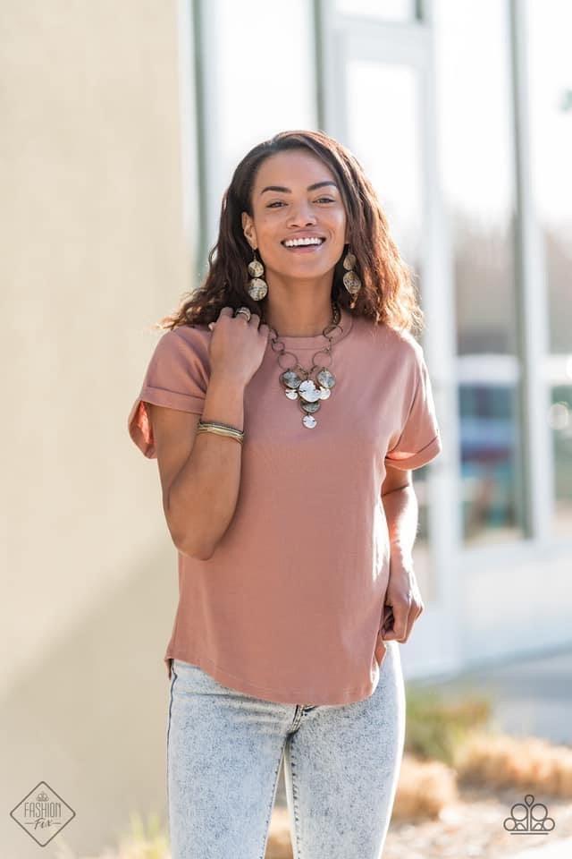 Paparazzi Accessories Sunset Sitings: January 2021 FF Trendsetters are sure to gravitate towards the accessories found in the Sunset Sightings collection. Featuring more drastic designs, bold colors, and funky combinations found outside the box, the piece