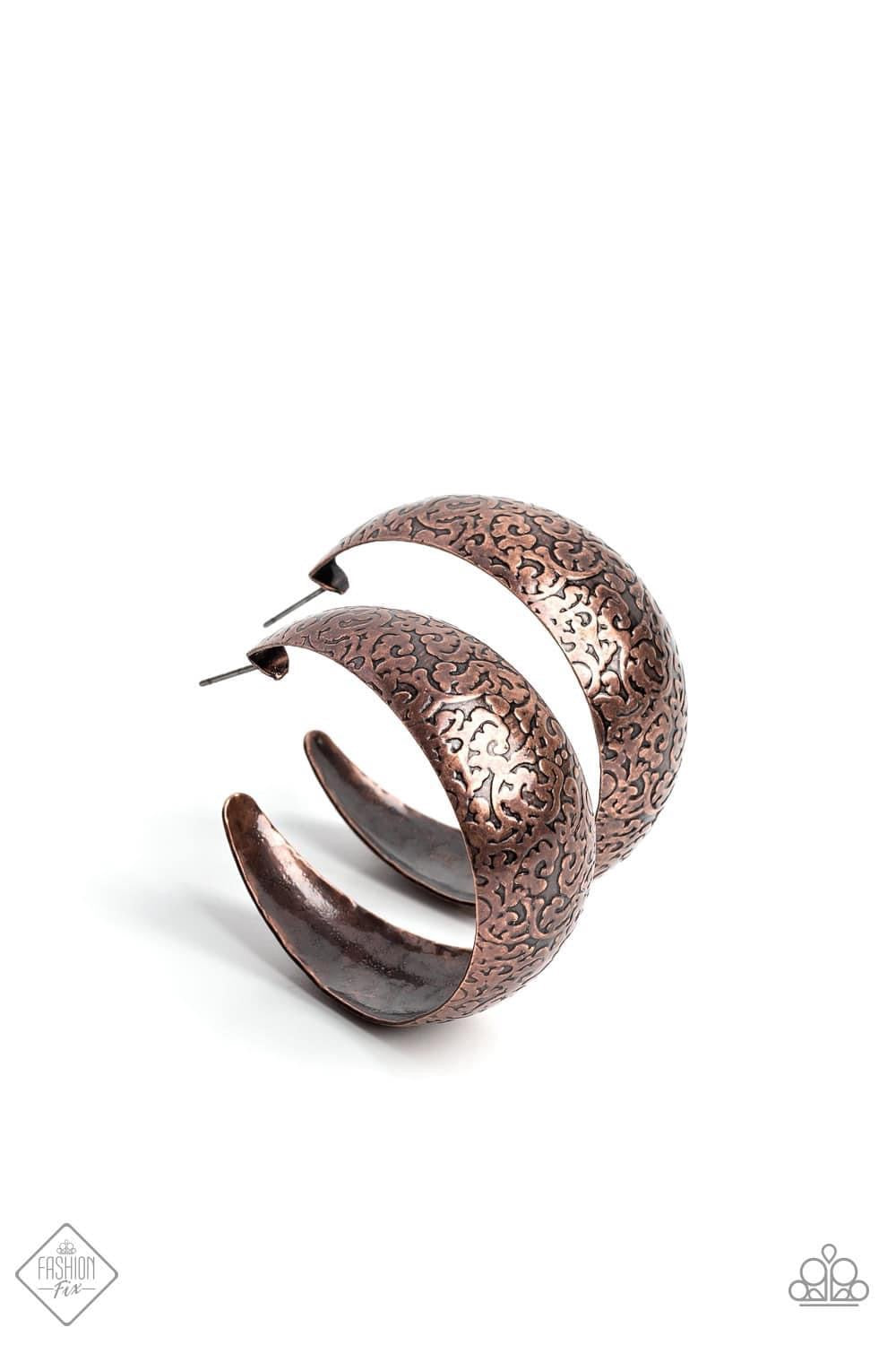 Paparazzi Accessories Simply Santa Fe: February 2023 Authentic designs and handcrafted pieces are staples of the Simply Santa Fe Collection. Featuring patterns and elements inspired by nature, these earthy designs tend to have a little more detail. Those