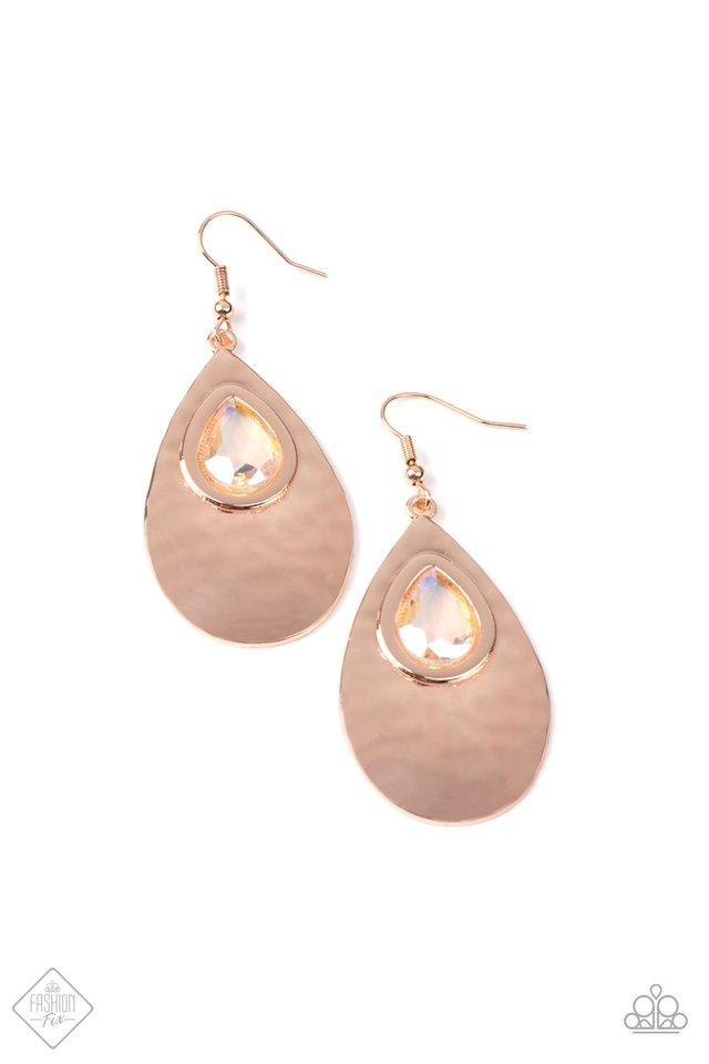 Paparazzi Accessories Glimpses of Malibu: FF September 2021 The Glimpses of Malibu collection was created with inspiration from the styles of Malibu, CA. Styles in this Trend Blend will feature fun, livable fashion with an upscale flavor. The color are us