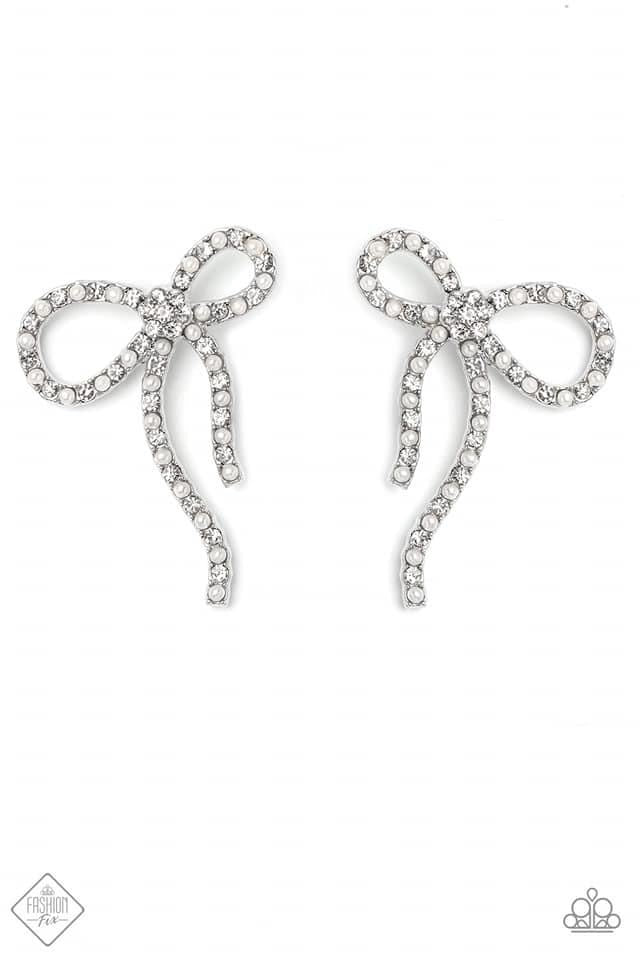 Paparazzi Accessories Fiercely 5th Avenue: FF December 2022 Timeless and classic yet sophisticated and versatile, the Fiercely 5th Avenue Collection features elegant designs and traditional metal finishes. Never one to shy away from a bit of sparkle, the