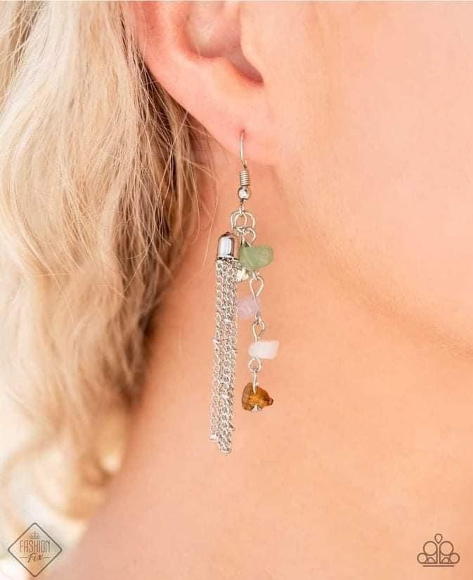 Paparazzi Accessories Sunset Sitings: July 2021 FF Trendsetters are sure to gravitate towards the accessories found in the Sunset Sightings collection. Featuring more drastic designs, bold colors, and funky combinations found outside the box, the pieces o
