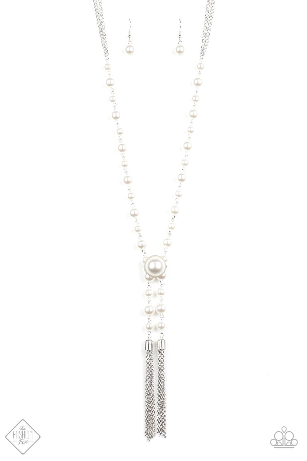 Paparazzi Accessories Fiercely 5th Avenue: FF June 2020 The styles featured in the Fiercely 5th Avenue collection are exactly what you would expect with a name like that: Sleek, classy, metallic designs that you’d find on the streets of New York. The acce