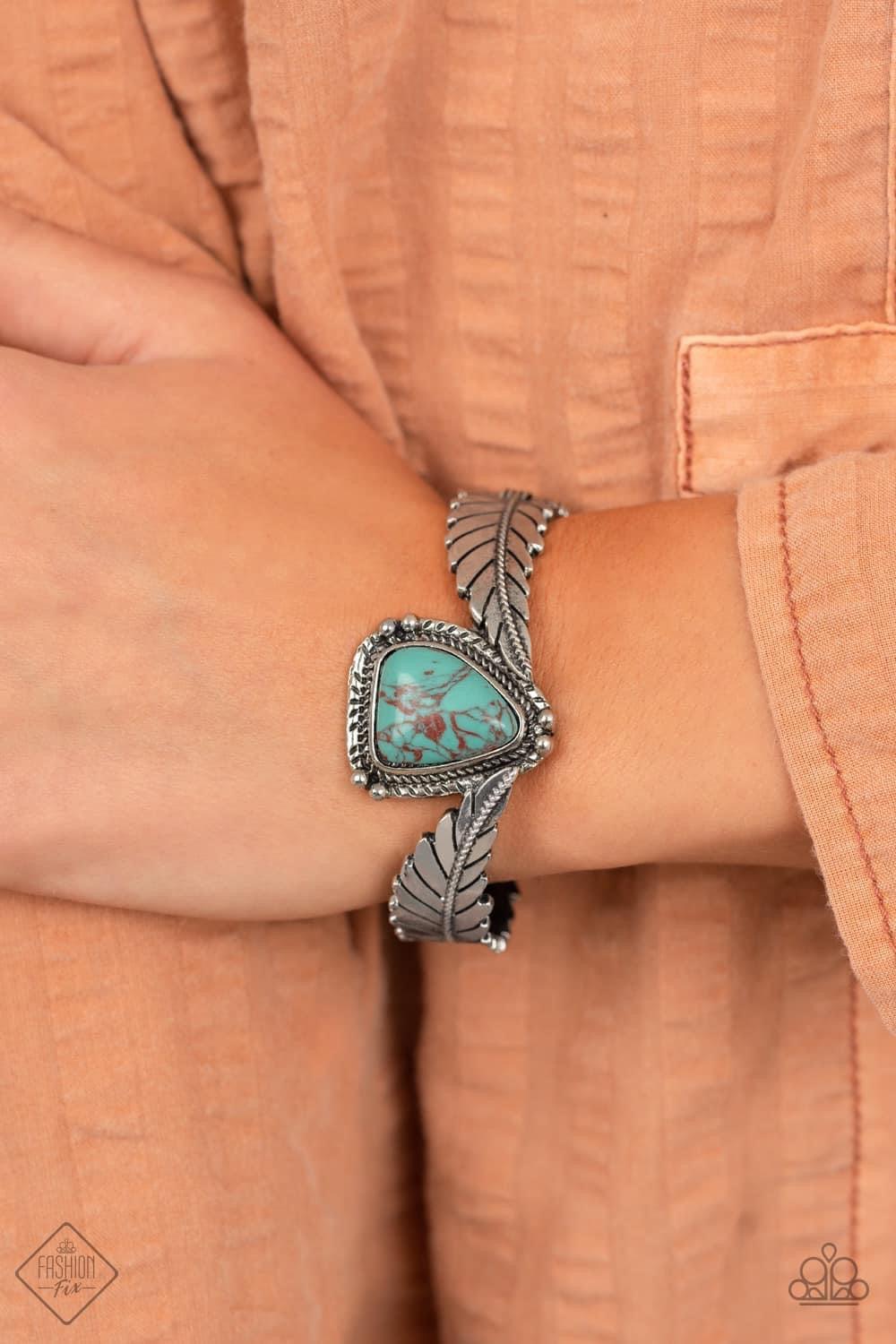 Paparazzi Accessories Simply Santa Fe: FF September 2021 Earthy, desert-inspired designs are what the Simply Santa Fe collection is all about. Natural stones, indigenous patterns, and vibrant colors of the Southwest are sprinkled throughout this trendy co