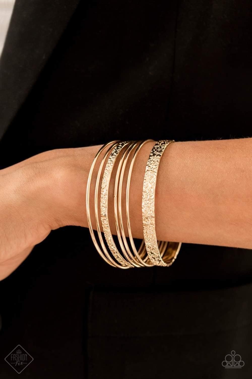 Paparazzi Accessories Magnificent Musings: FF April 2020 The Magnificent Mile in Chicago is where we pulled our inspiration for the Magnificent Musings collection. With a range of shopping venues, the Magnificent Mile is a hub for classic trends with urba