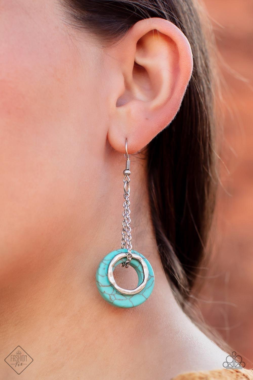 Paparazzi Accessories Simply Santa Fe: FF November 2019 Earthy, desert-inspired designs are what the Simply Santa Fe collection is all about. Natural stones, indigenous patterns, and vibrant colors of the Southwest are sprinkled throughout this trendy col