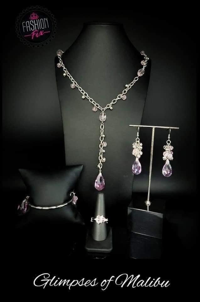 Paparazzi Accessories Glimpse of Malibu : FF October 2020 e Glimpses of Malibu collection was created with inspiration from the styles of Malibu, CA. Styles in this Trend Blend will feature fun, livable fashion with an upscale flavor. The color are usuall